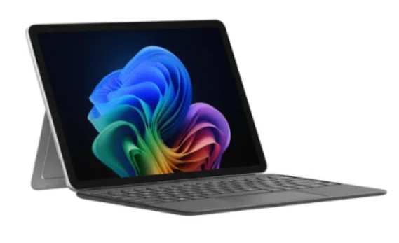 メモリ・SSD高騰の今、PCを買うならこれ一択。Surface Pro 12を選ぶ