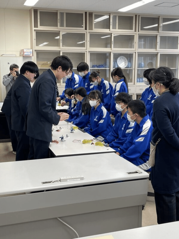 千厩高校 産業技術科 「出前授業 藤沢中学校」｜岩手県立千厩高等学校