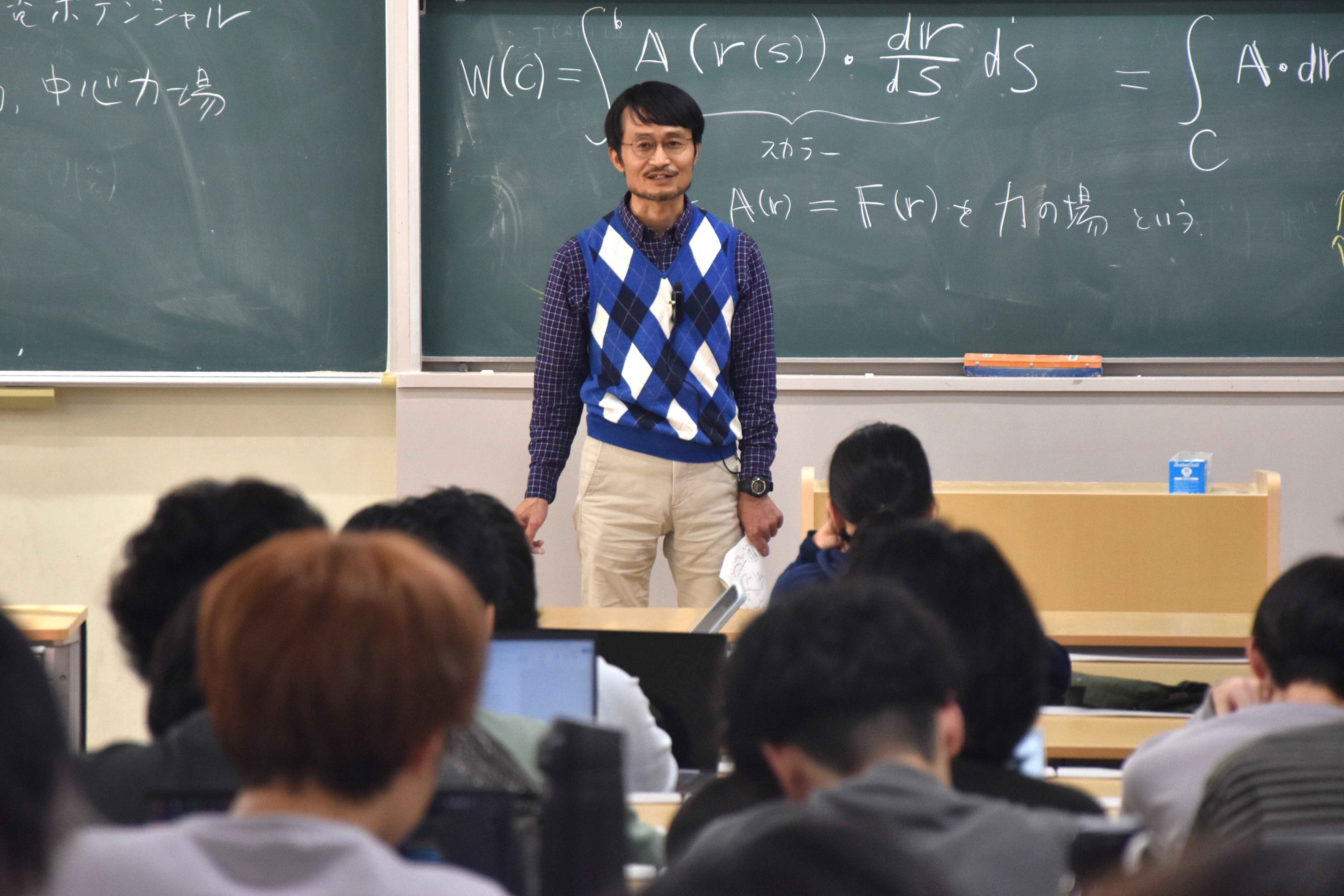 物理を理解すると、世界の基本的な仕組みが分かる」。デジタルと