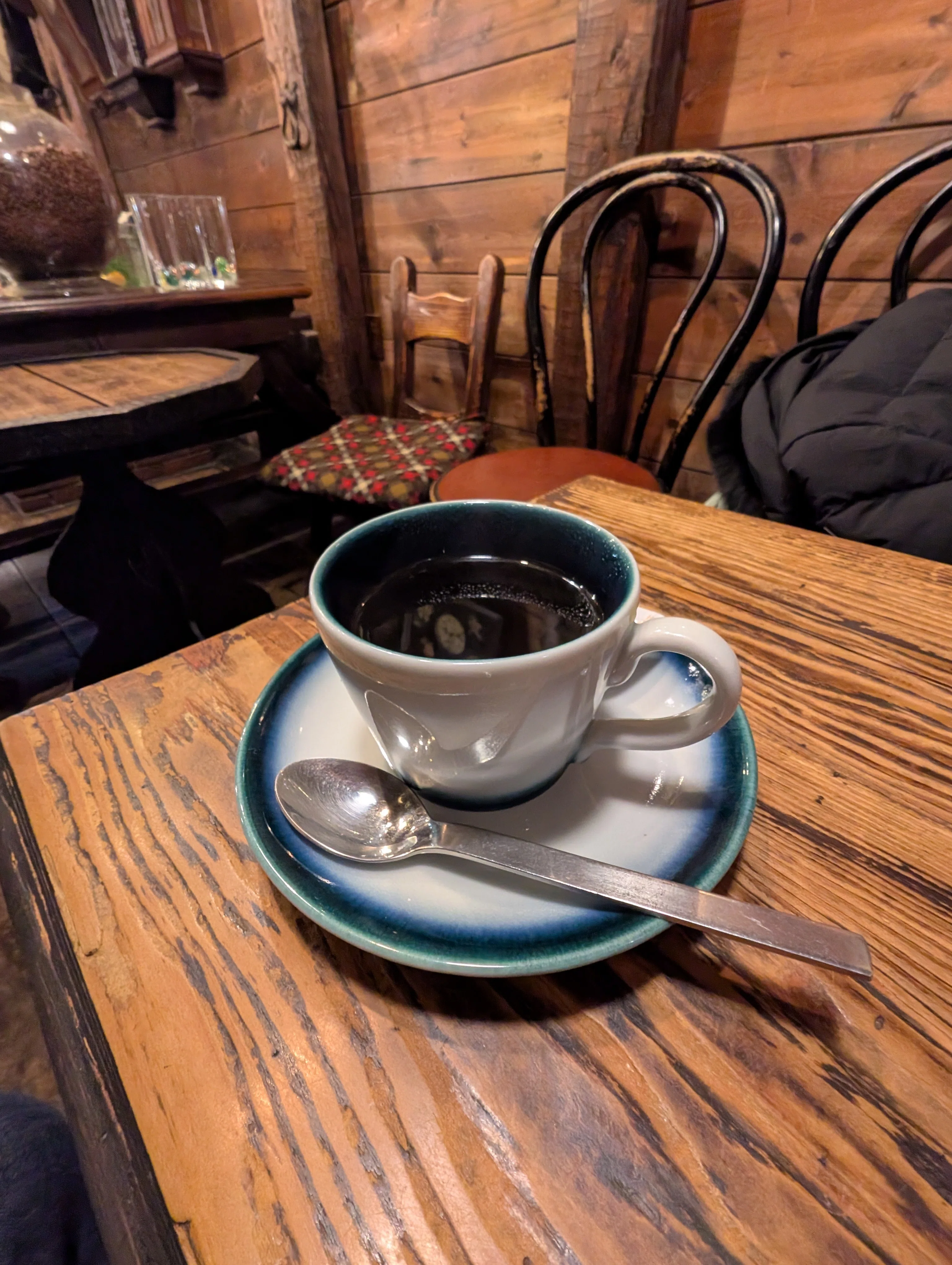 東京の渋い喫茶店 | 渋すぎるニシオギのレトロ喫茶 ― 物豆奇（モノズキ