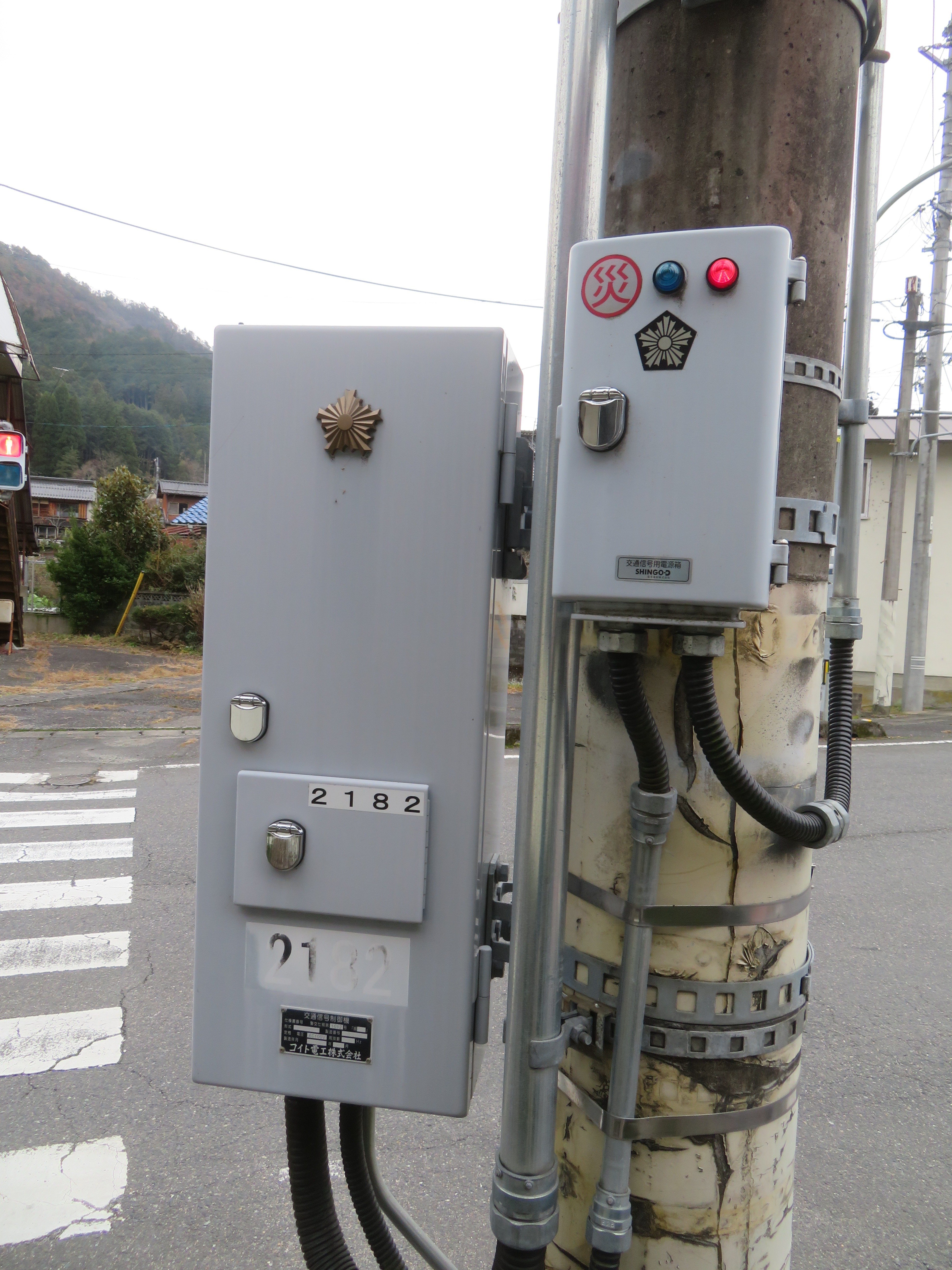 交通信号制御機 カスタム品 信号機 令和7(2025)年度工事予定【2182】桜木【山口県の信号機】｜るーと