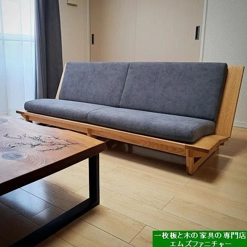 237,ワンちゃんにも気に行ってもらえました。座面の高さが低いからこそ