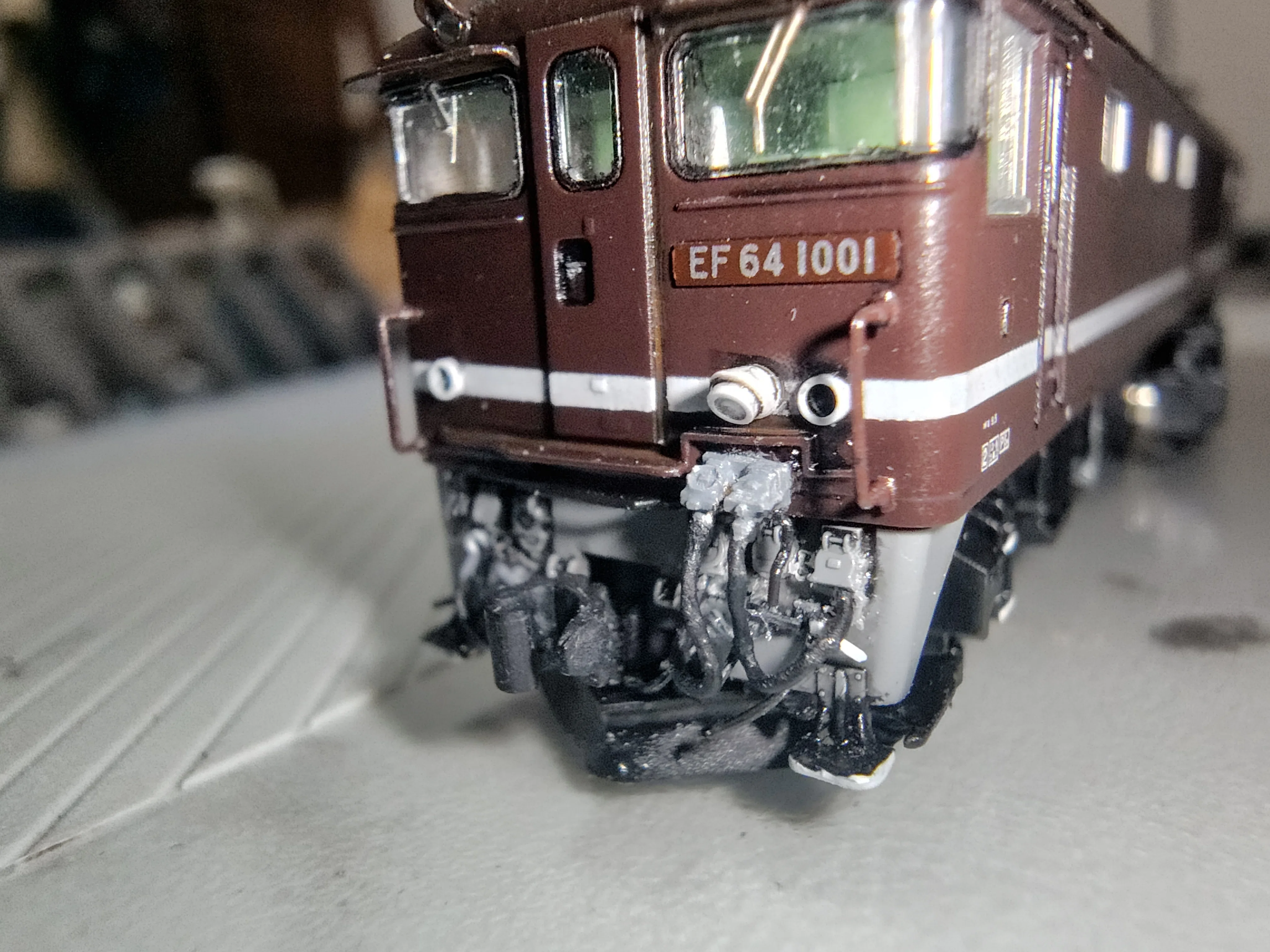 模型加工》TOMIX 9110 EF64 1001をいじる｜さもこう