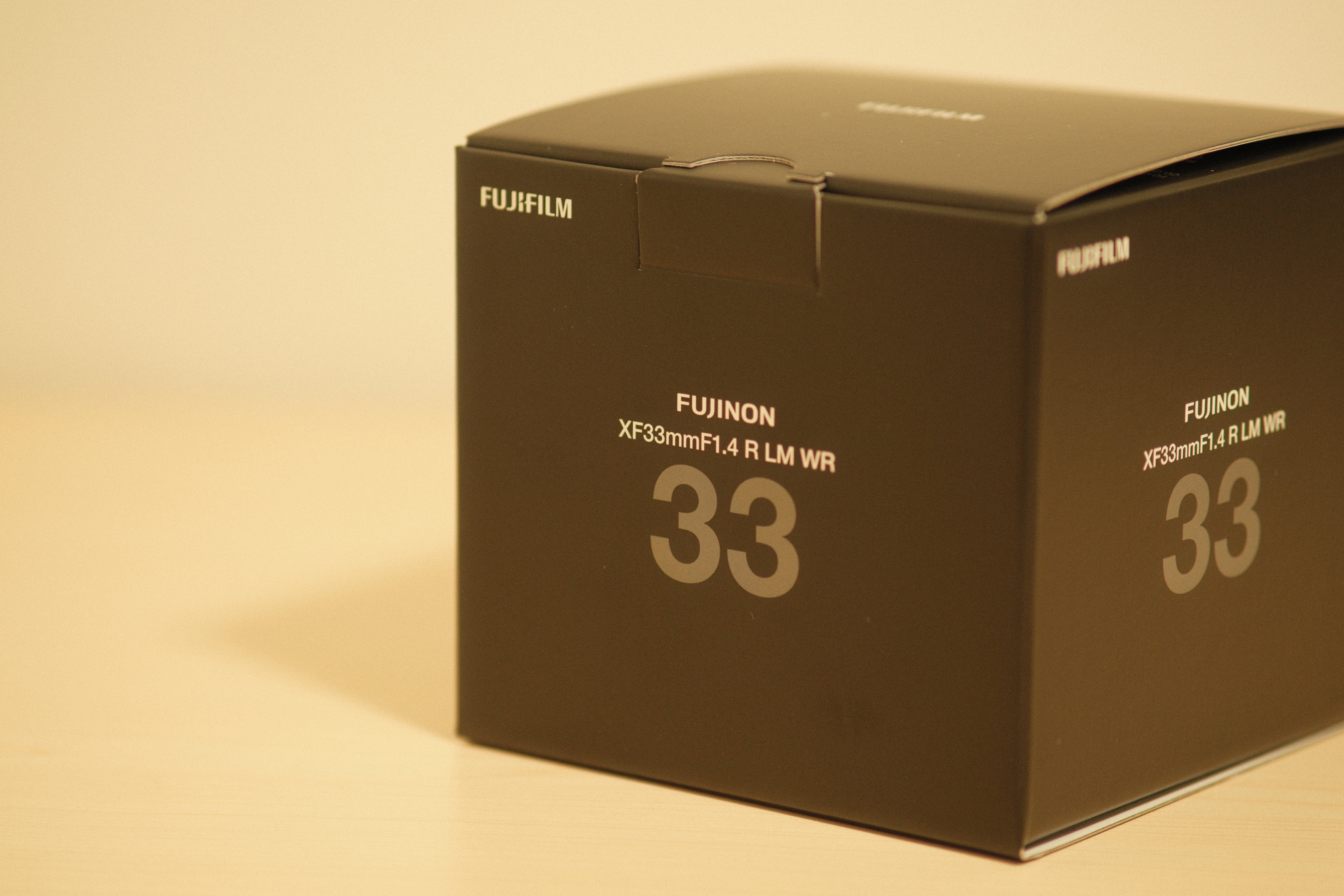 【美品・元箱付属】Fujifilm XF33mmF1.4 R LM WR 新神レンズ】XF33mmF1.4 R LM WR登場。新たな相棒はこれだ！