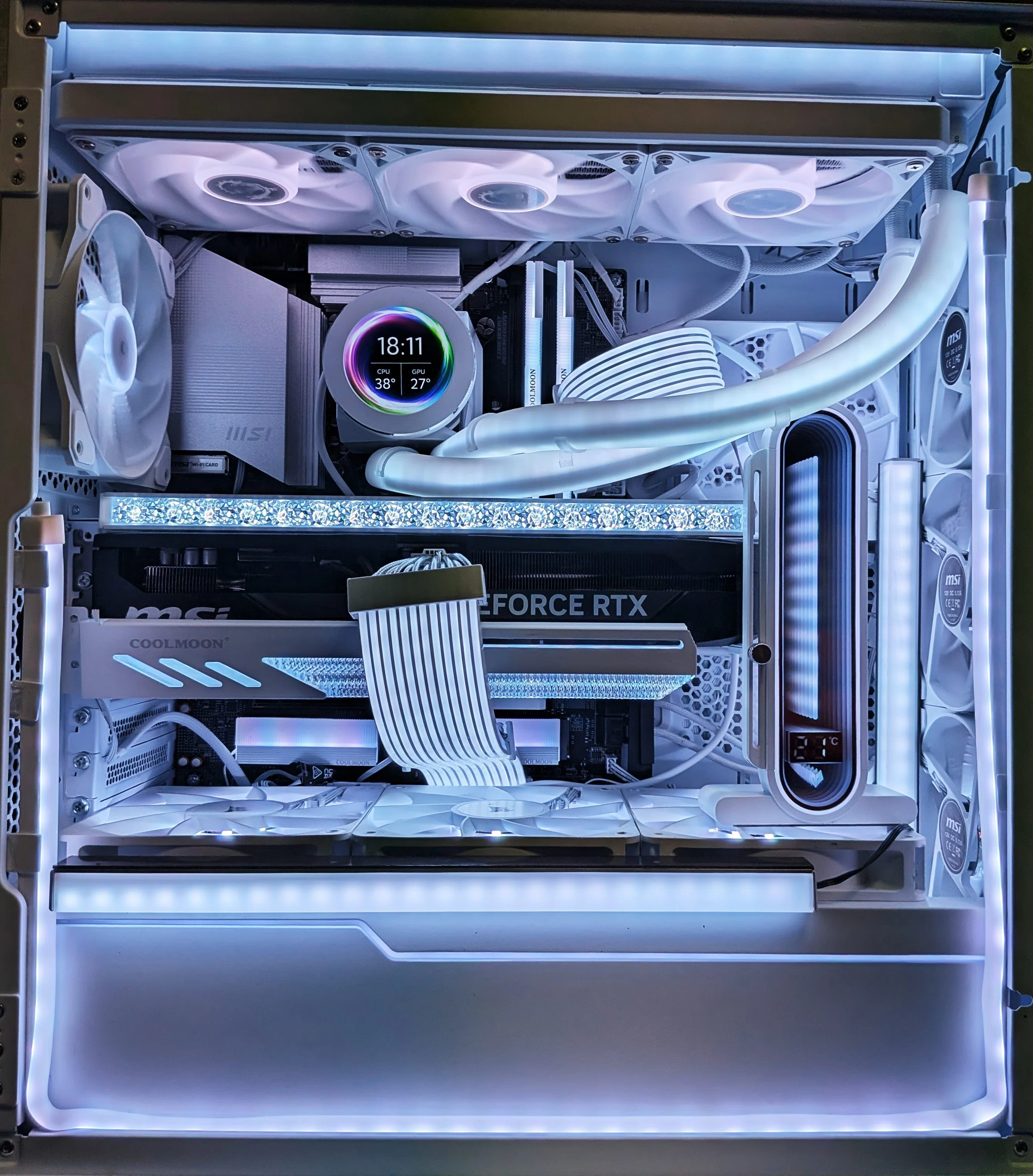 アマゾンで買えるLEDパーツ(ARGB)20個以上付けてパソコンを無駄に