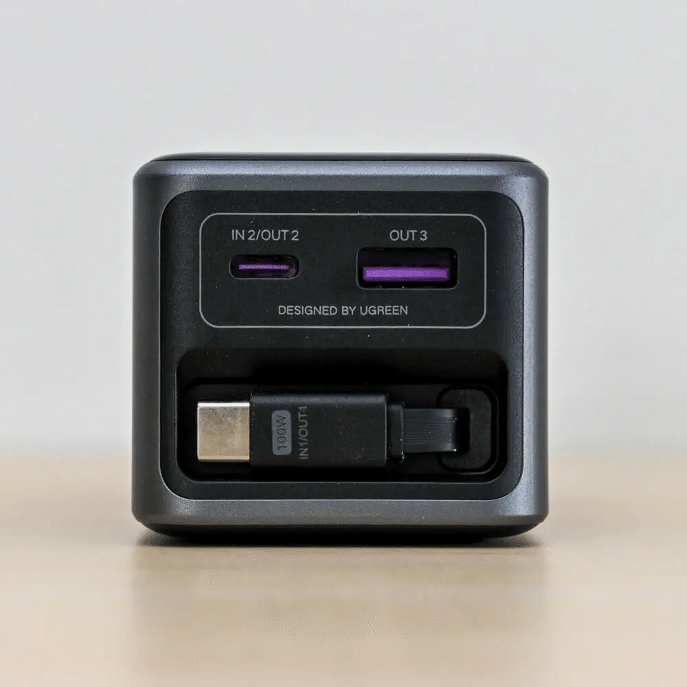 UGREEN巻取式モバイルバッテリー (20000mAh・165W) UGREEN Nexode 巻取式USB-Cケーブル内蔵モバイルバッテリー (20000mAh
