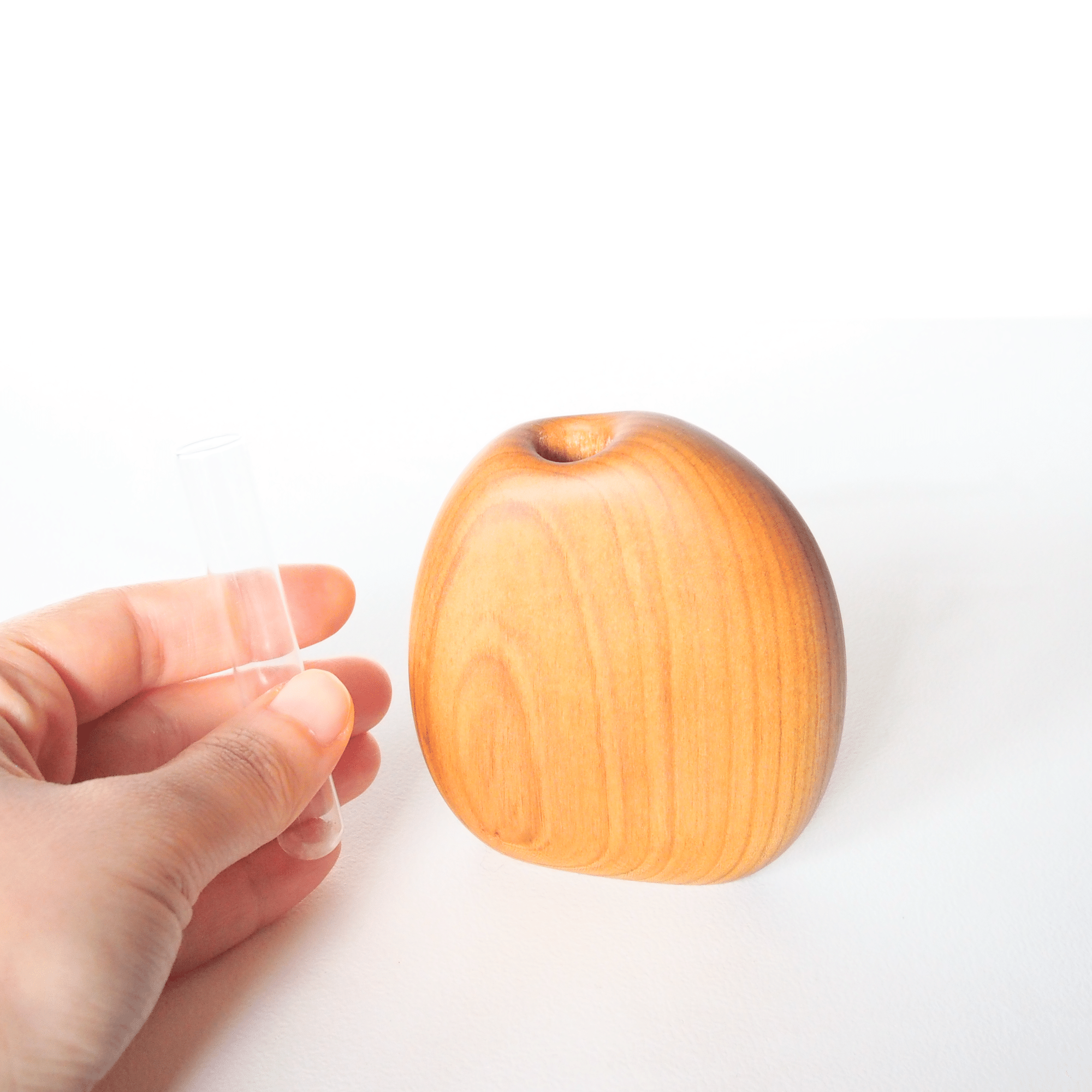 木製一輪挿し『やわら』｜MOE｜クラフト工房『森のこのは』