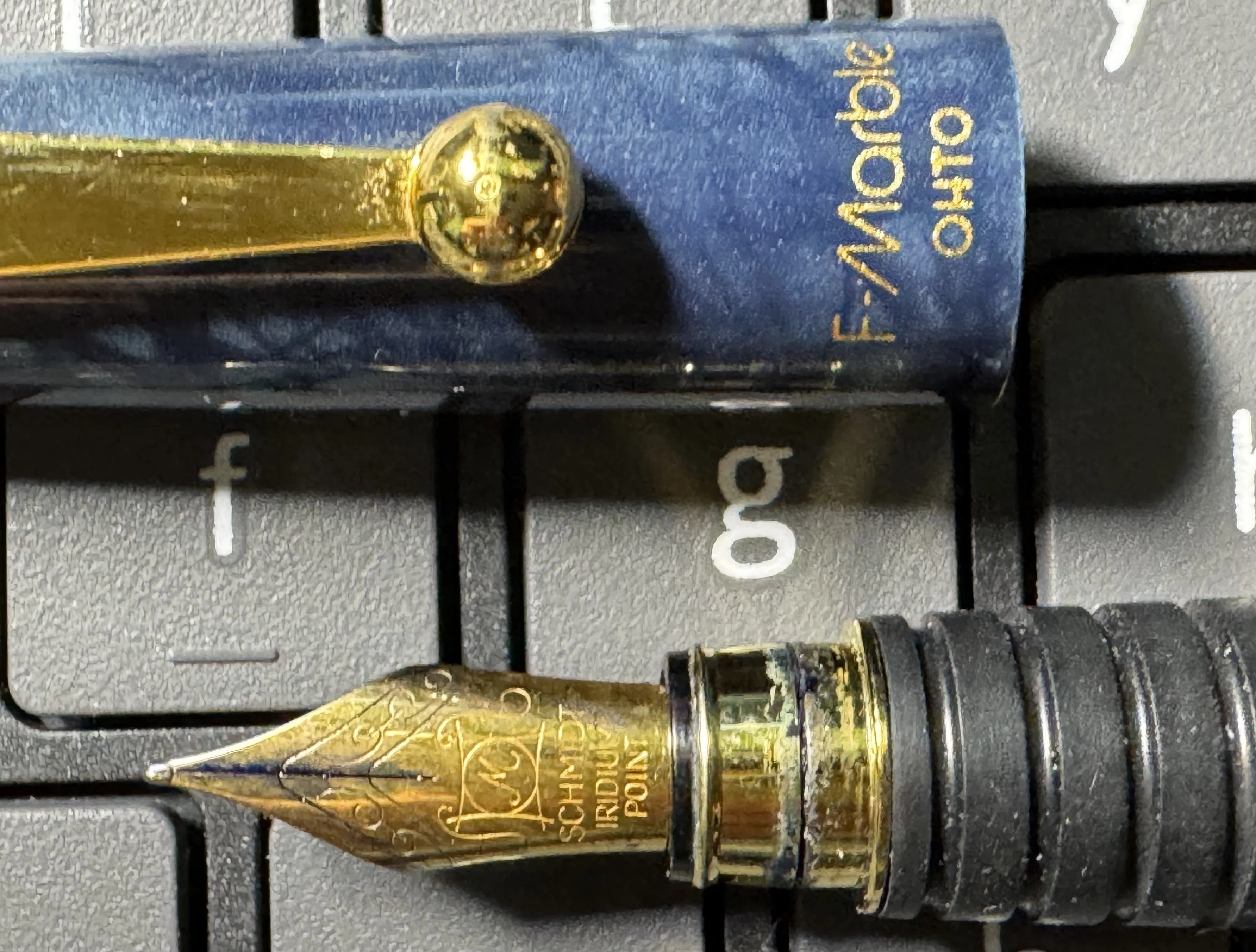 あ*き様 14K (ペン先) STERLING CAP&BARREL と刻印され 万年筆とわたし｜まんぼう