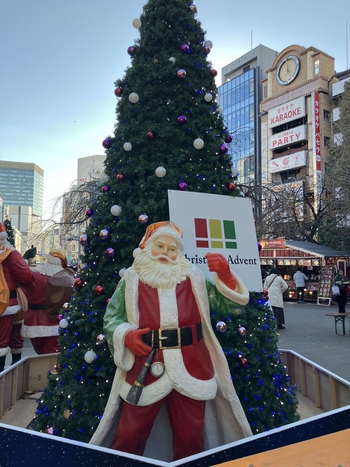 西郷さん、どこ？ サンタまみれの上野公園 昼の部｜多利田くみ Tarita Kumi
