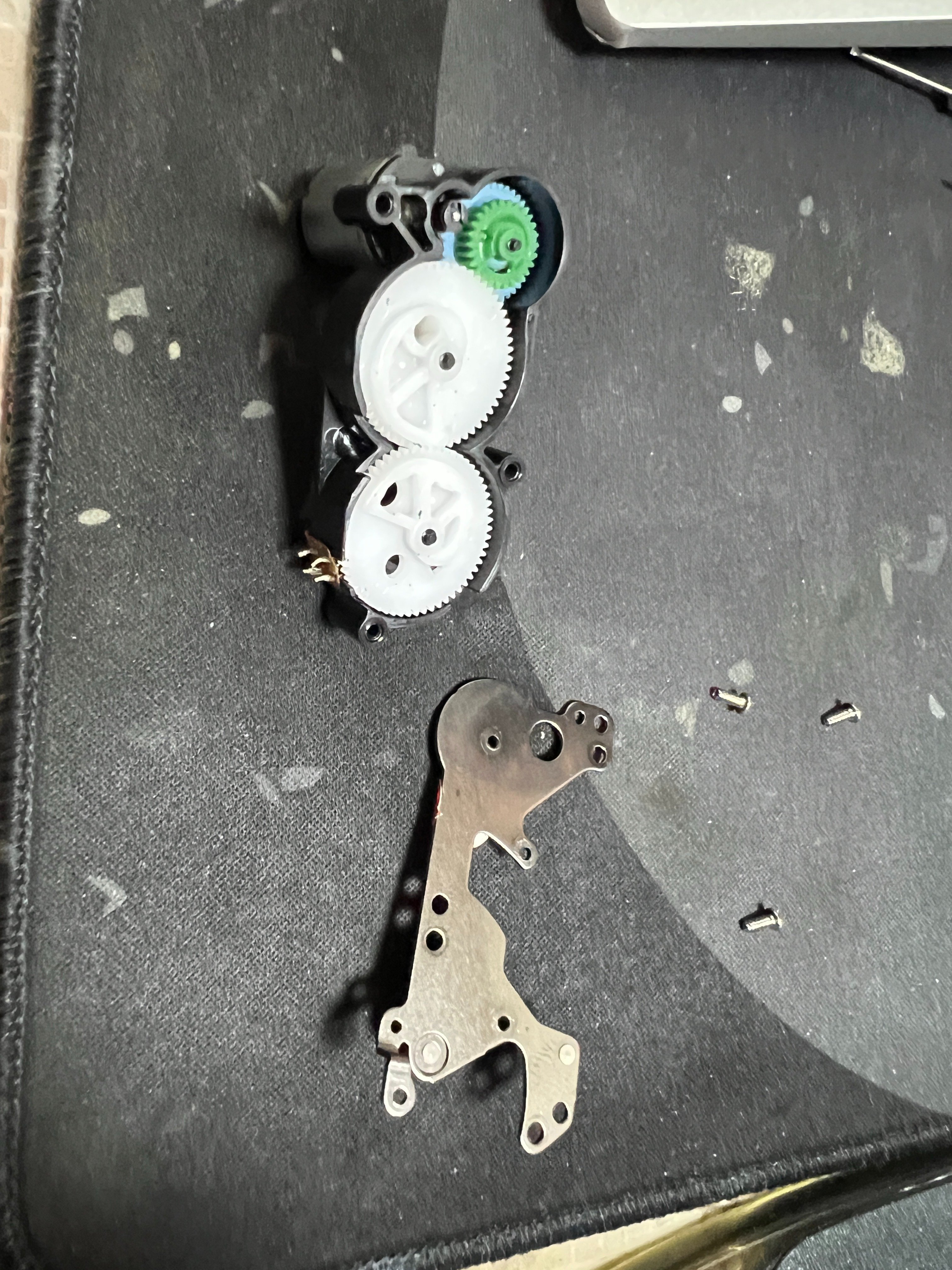 ジャンクD600頼まれ修理｜bits and bobs my hobby