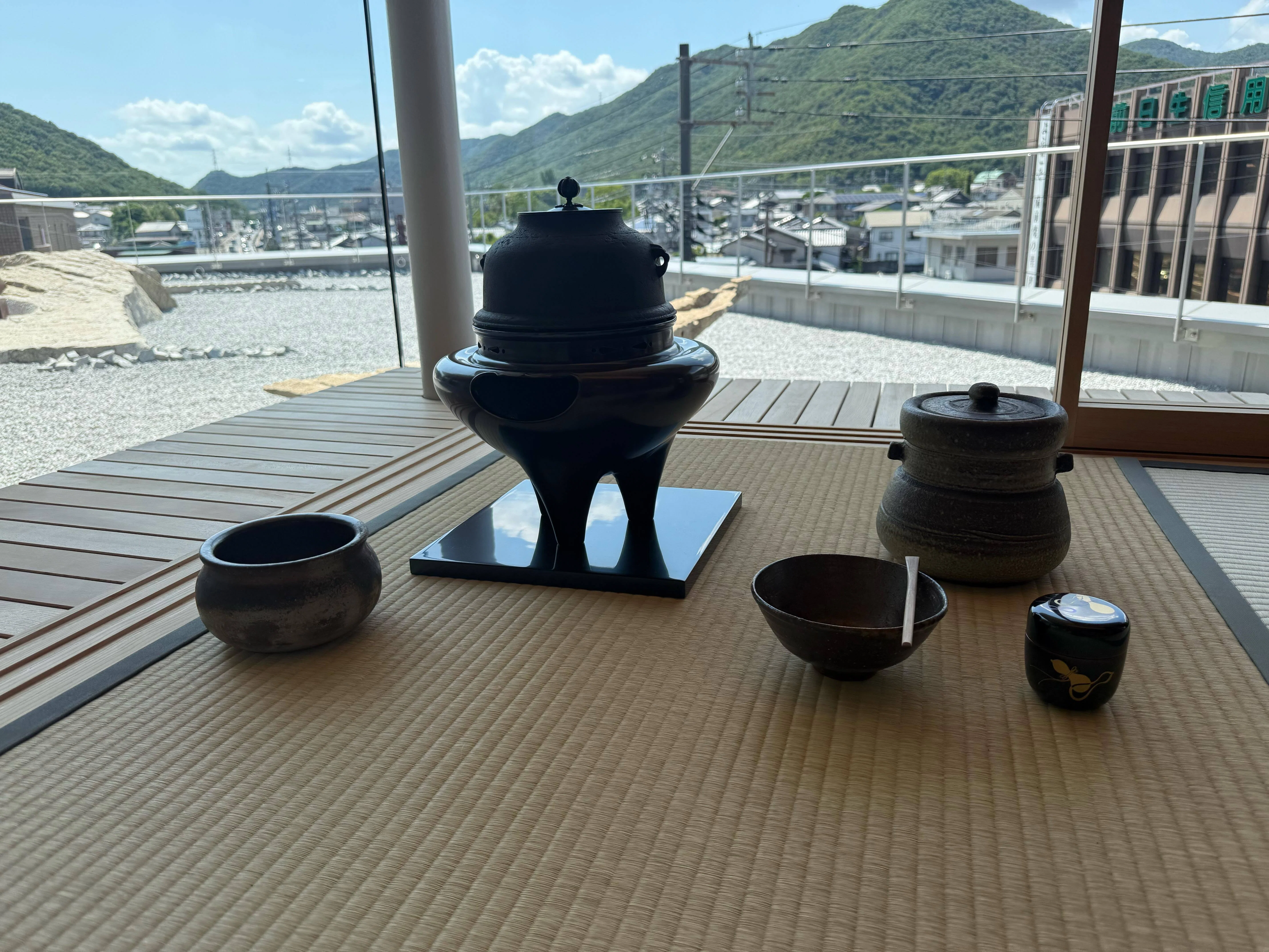 オープン初日の備前焼美術館【行こ行こ#71】憧憬の地 岡山2025-08｜ima