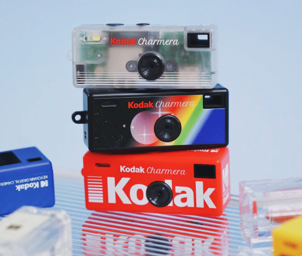 KODAK CHARMERA】 役割を与えずギフトに最適な、優しさの「トイカメラ