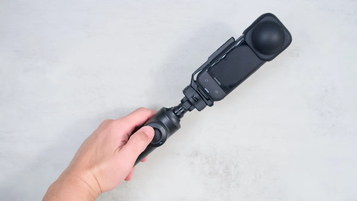 Insta360 X5に新しく追加されたアクセサリー、フリーフレーム自撮り棒 