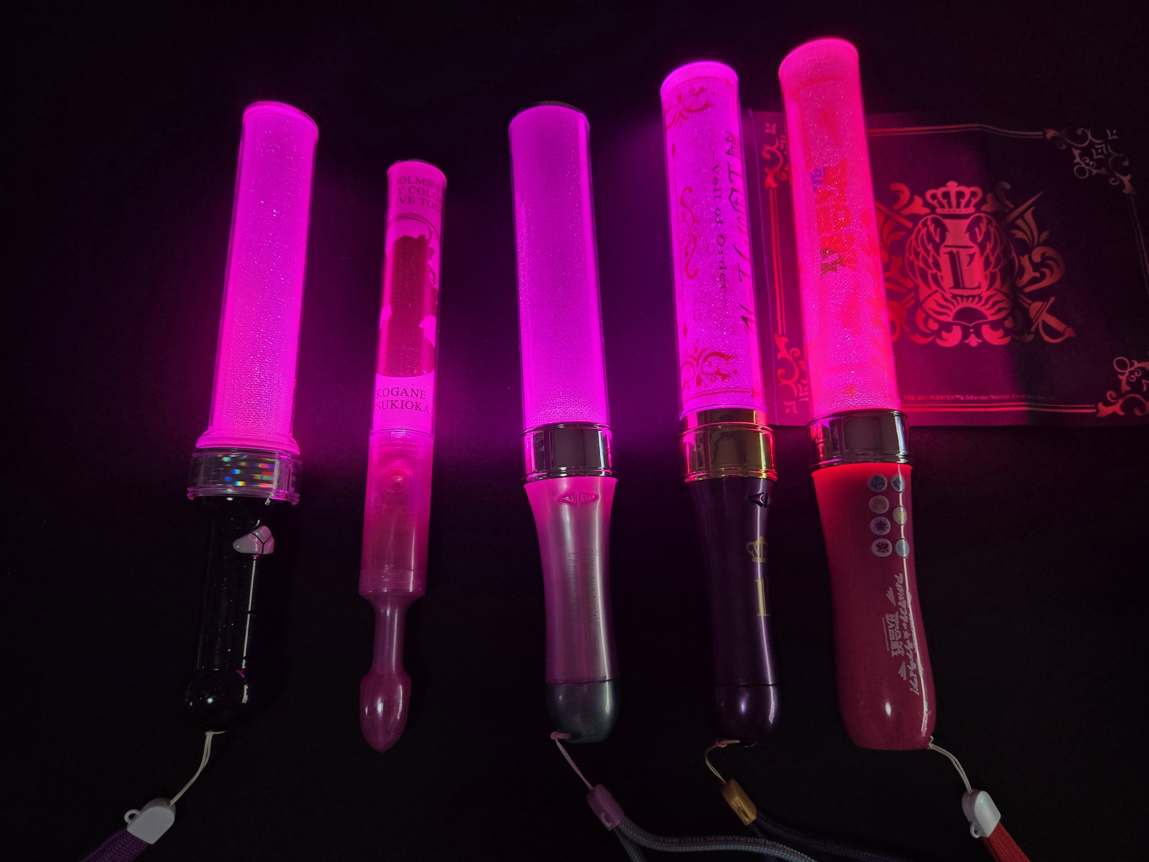 &TEAM ペンライト まとめ売り Amazon.co.jp: &team andteam ペンライト 公式 グッズ : おもちゃ