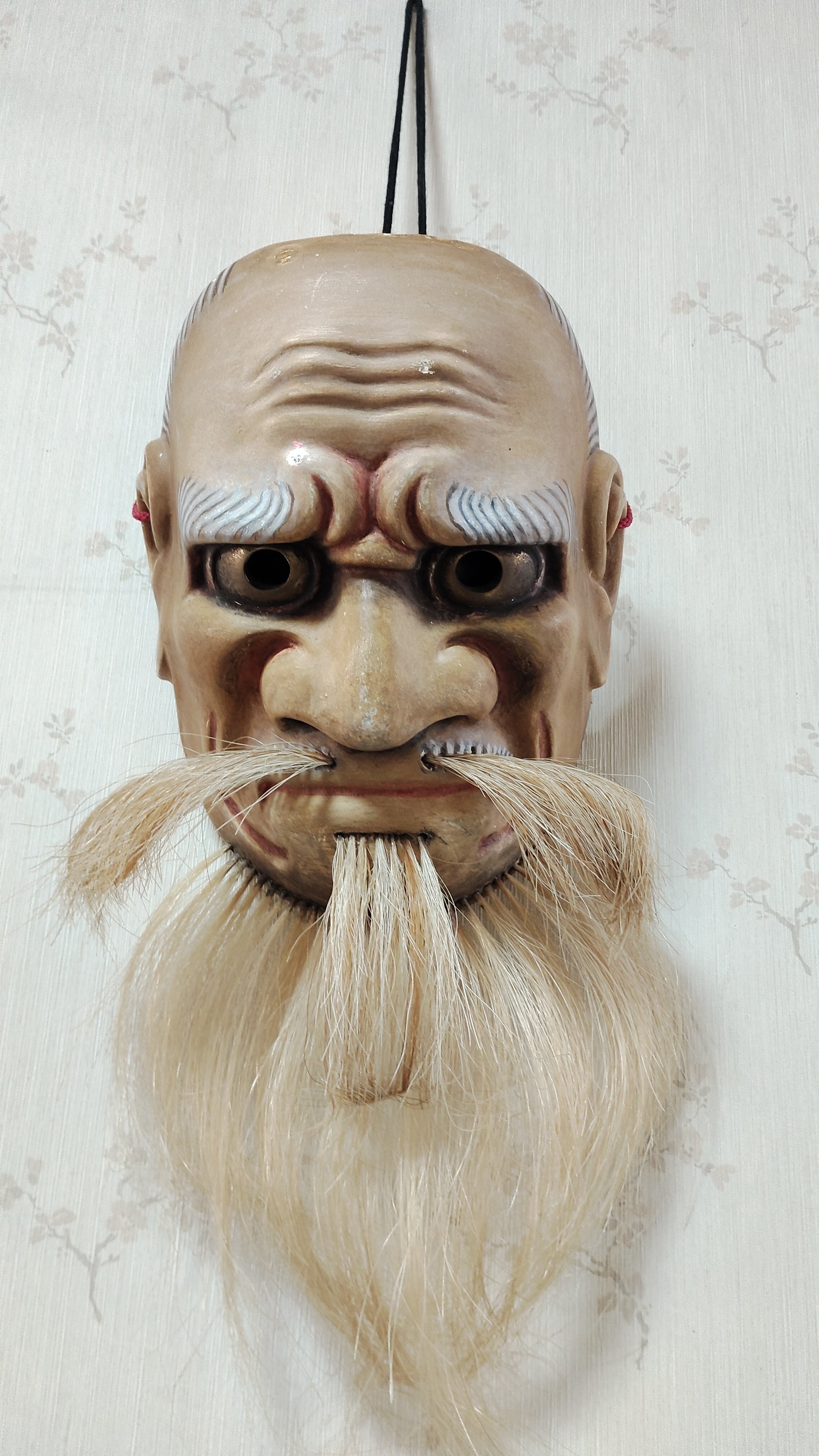 檜の角材を使って能面を作る｜ベイちゃん