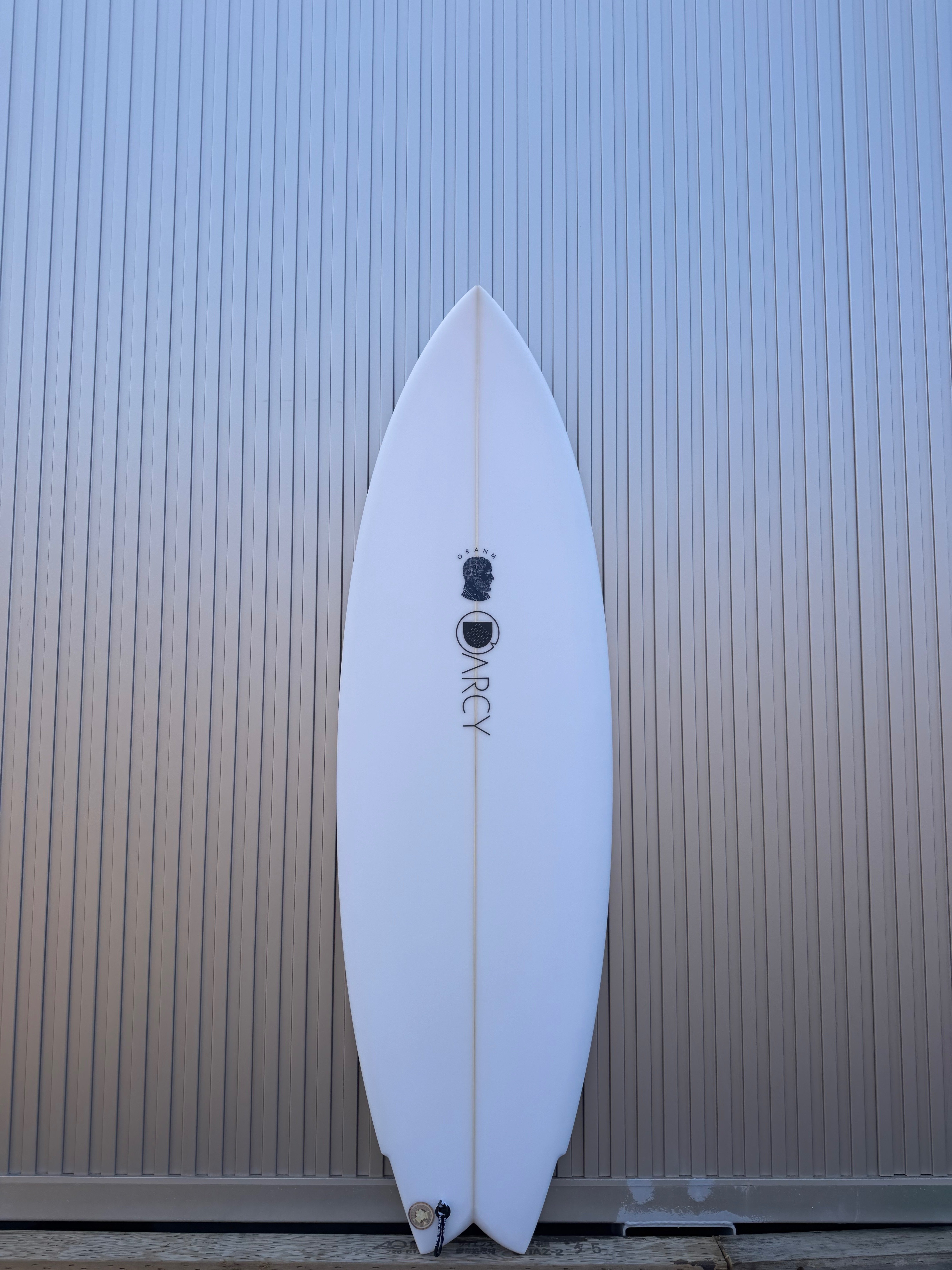 Oranm x Darcy｜Barefoot_By_The_Sea