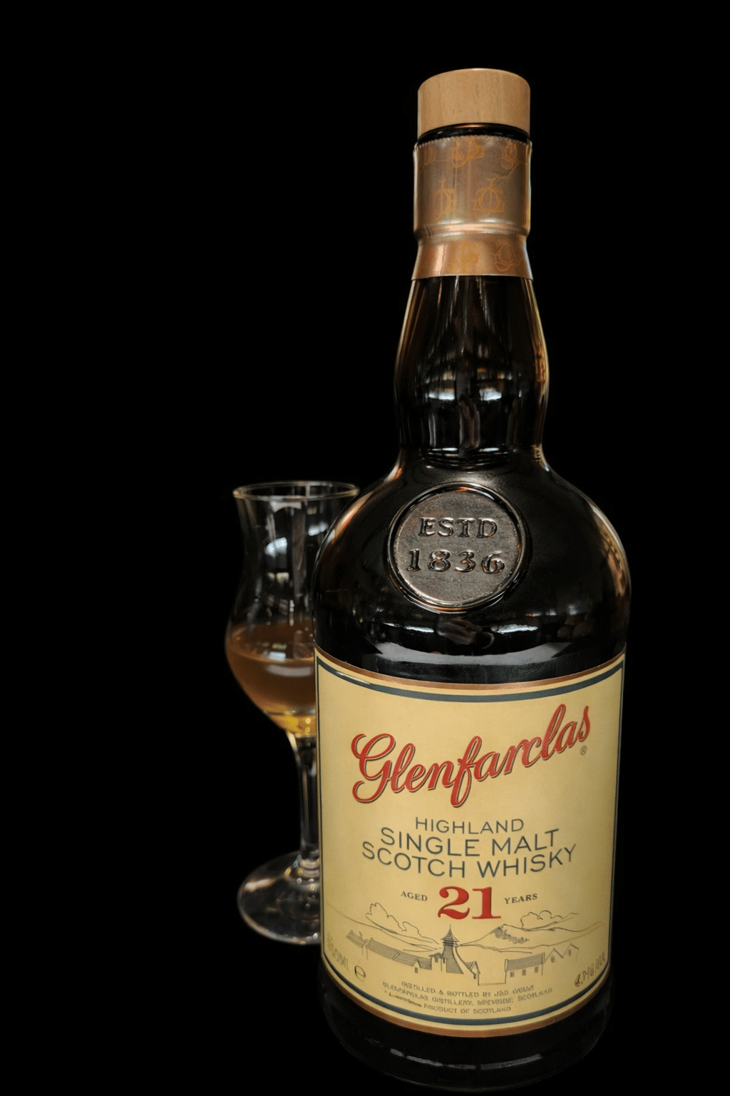 グレンファークラス 21年（Glenfarclas 21 years）｜グラスの底が