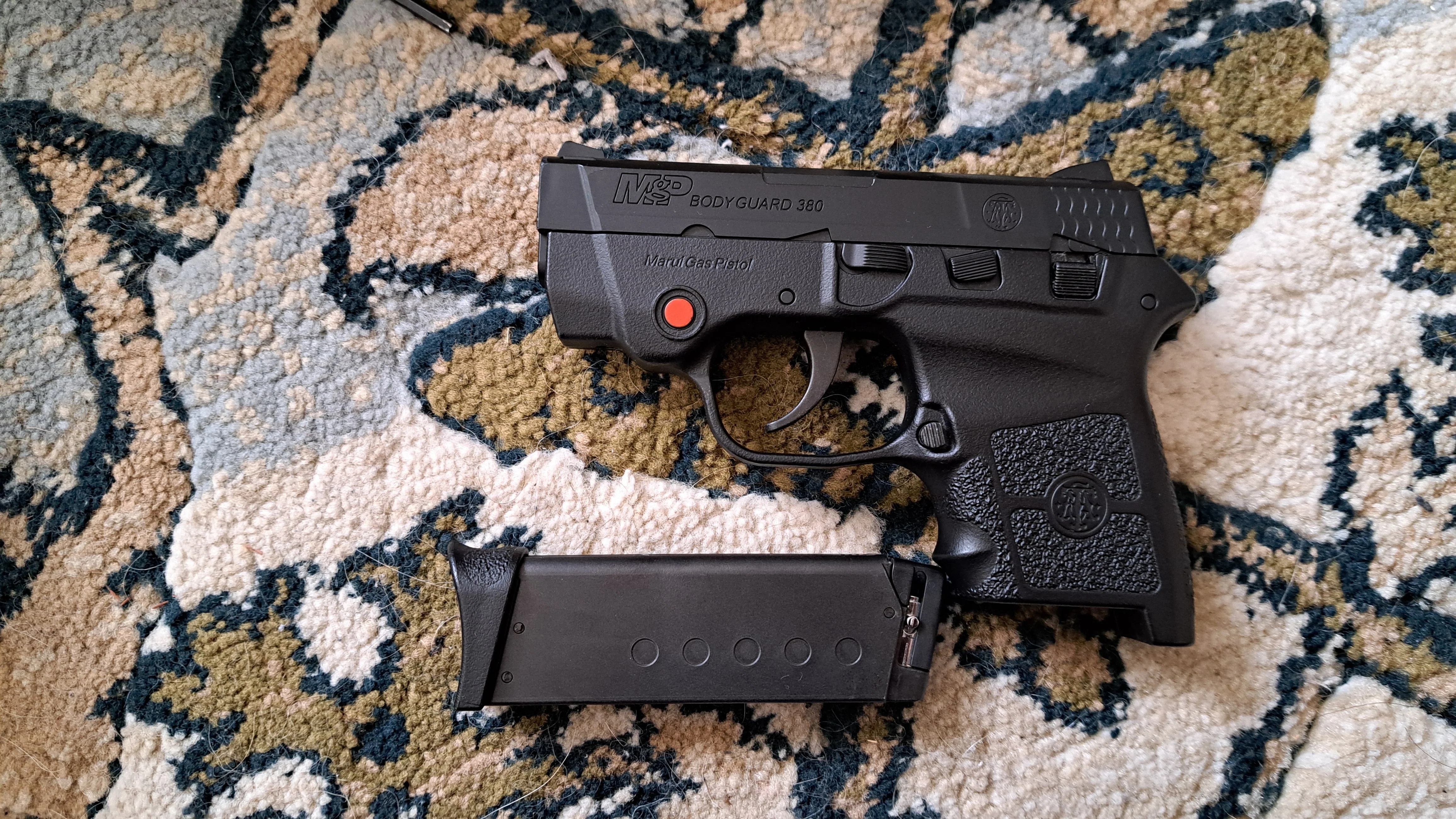 東京マルイ S&W BODYGUARD 380 - 固定スライドガスガン ボディーガード