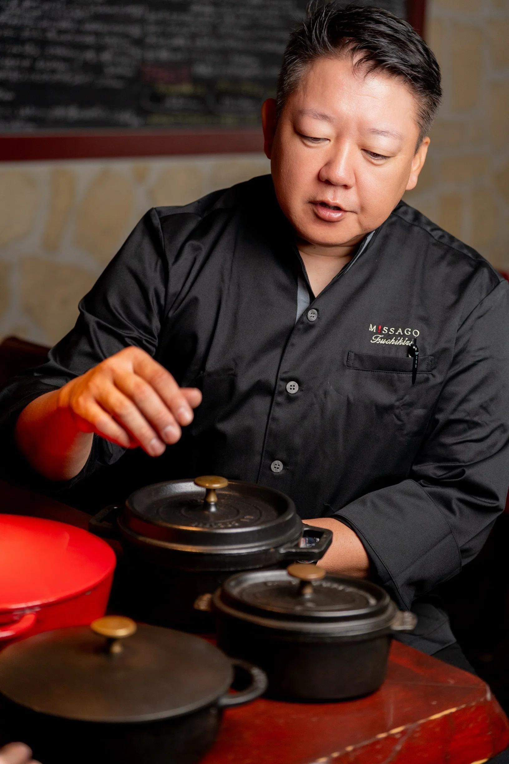 CHEFMEE｜シェフのマイアイテム】コントワールミサゴ 土切シェフ STAUB