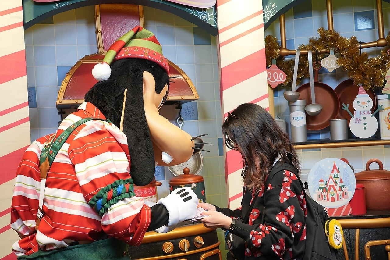 クリスマス🎄カリフォルニアディズニーひとり旅【Goofy's Kitchen