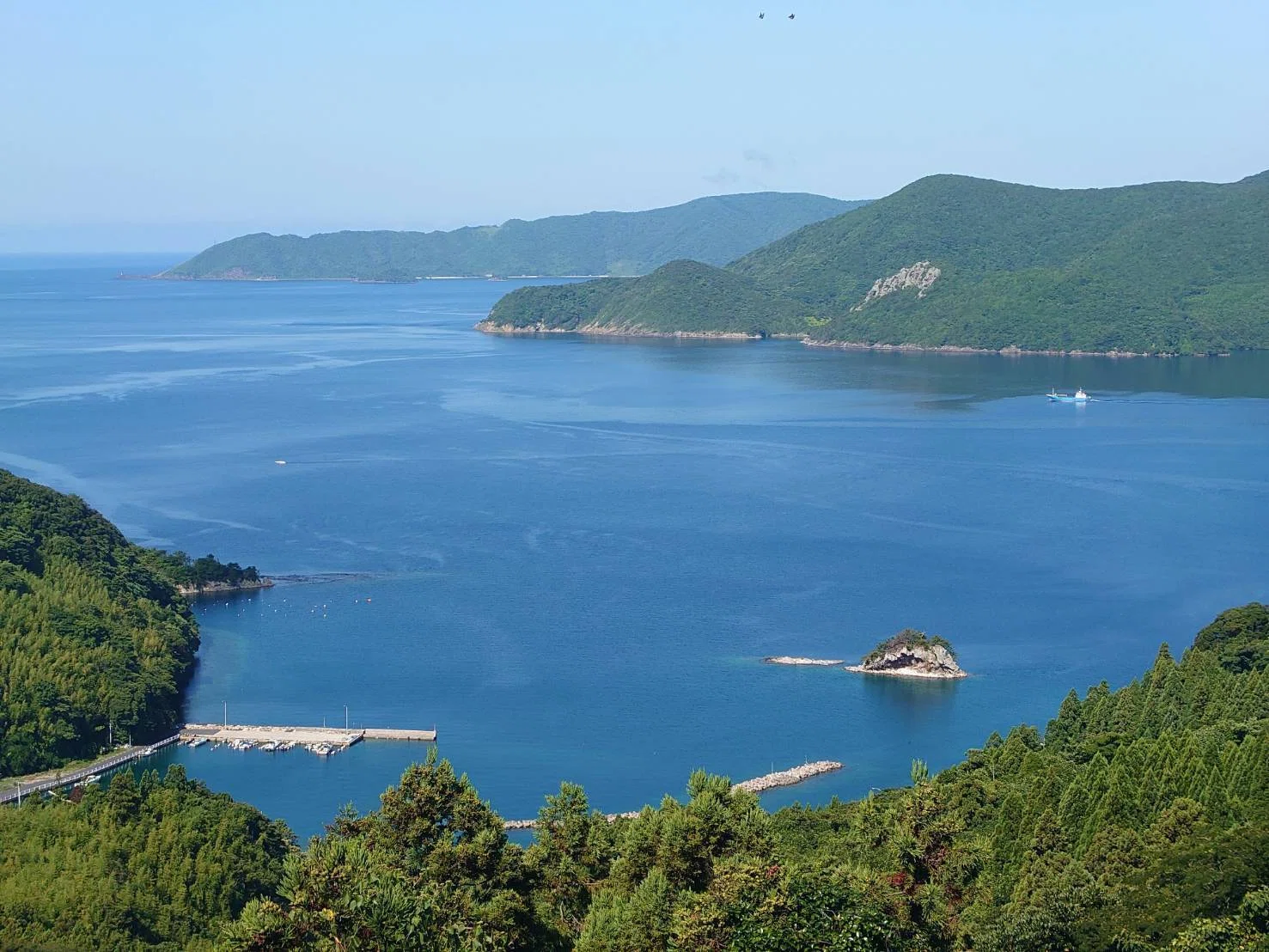 島での暮らしや出発を気持ちよく迎えてもらうために。奈伎良海運の新た