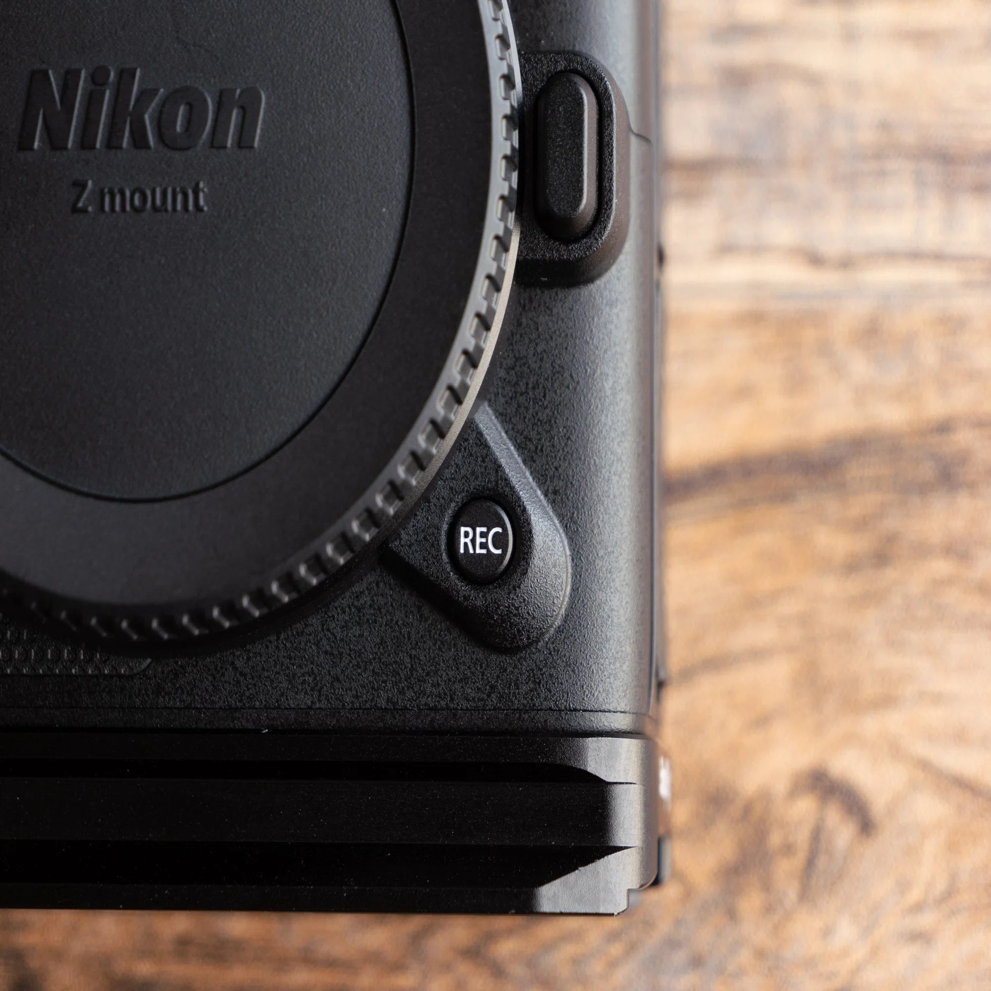 8 NIKON ZRとリモートグリップ MC-N10の組み合わせで得られる操作性 