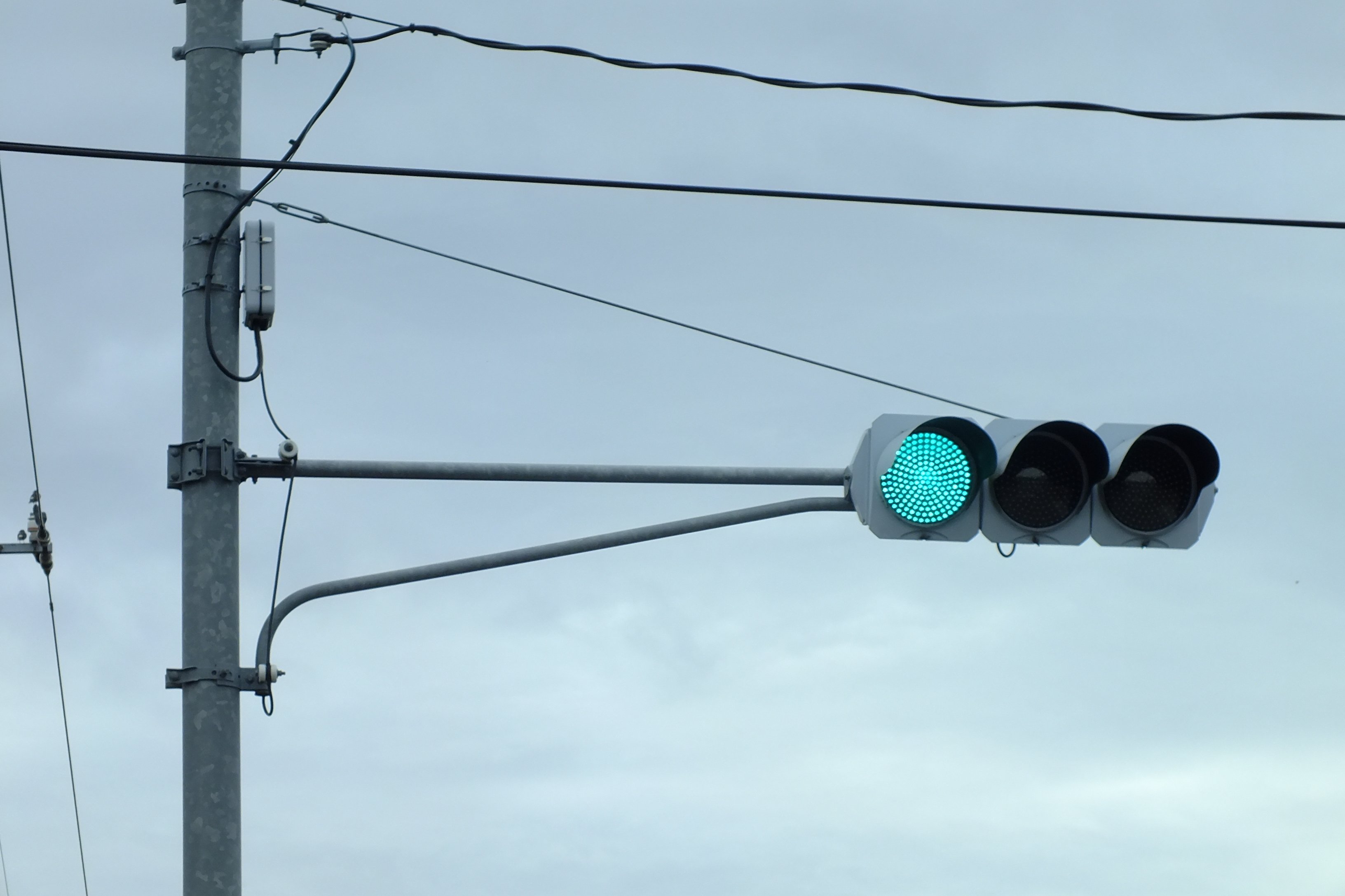 寄居-69】大里郡寄居町用土にある4基の日信初代薄型素子型ユニット通常