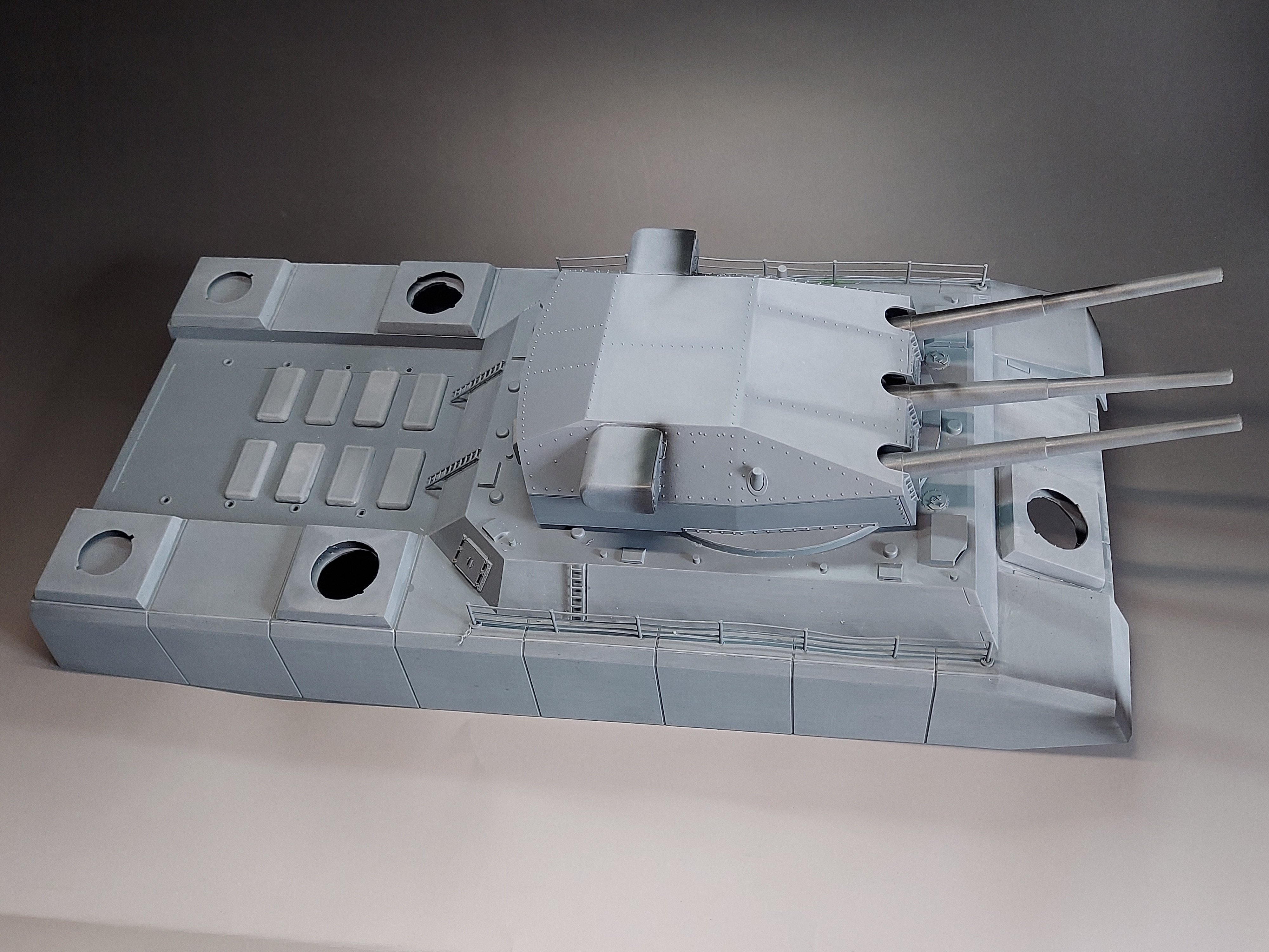 専用　1/144 ラーテ製作 1/144 陸上巡洋艦 P1000ラーテ(プロトタイプ) & VIII号超重戦車 マウス