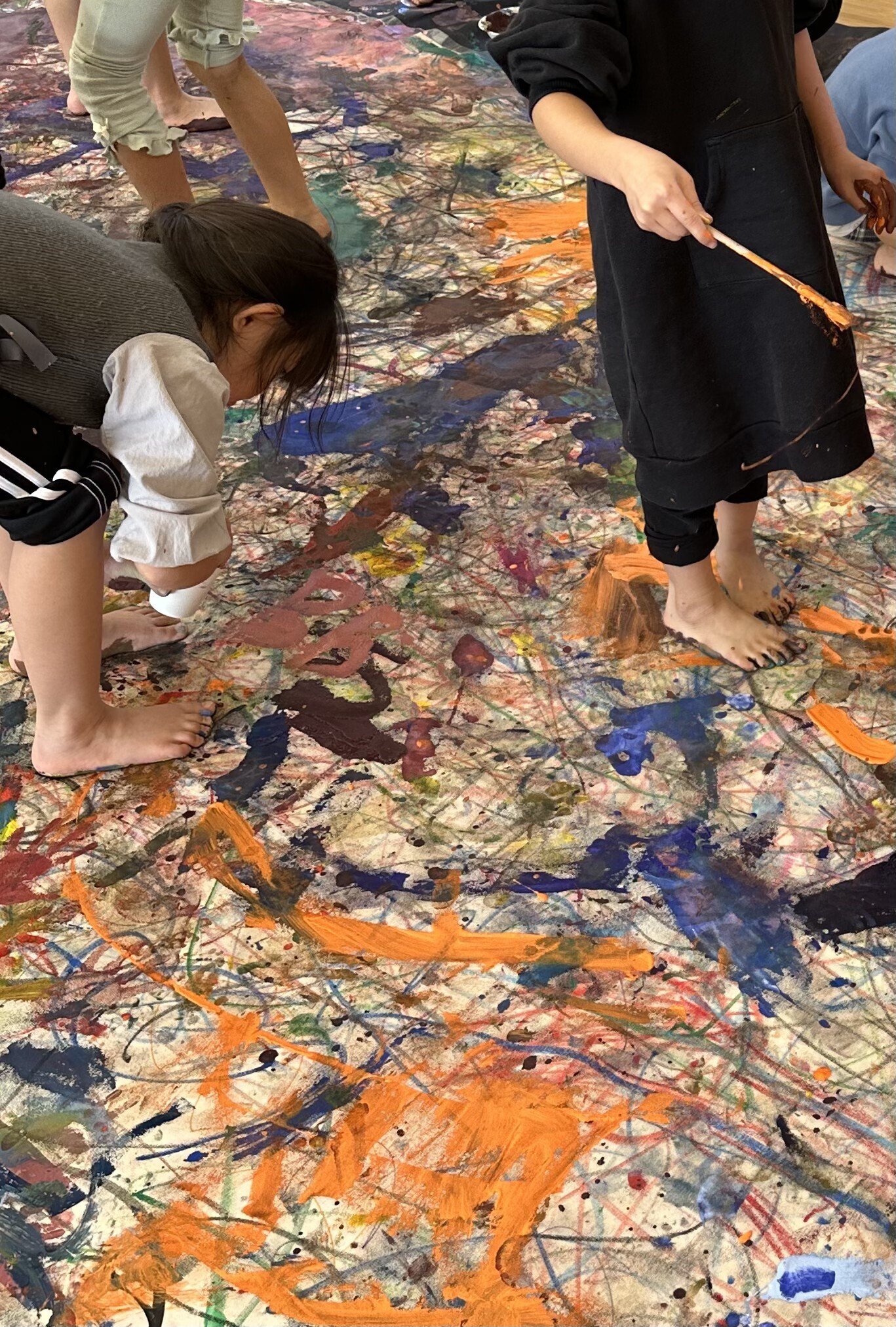 レポ・考察] 園児と大きな抽象絵画を制作しました｜山本雄基