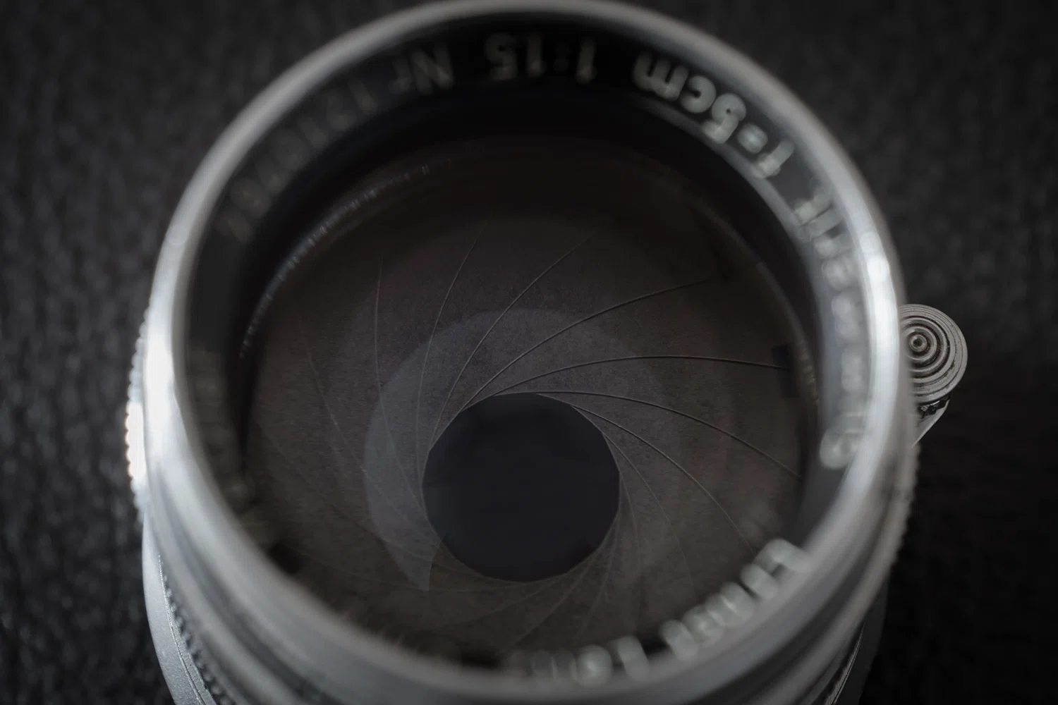 LEITZ SUMMARIT f1.5/50mm｜藤井智弘
