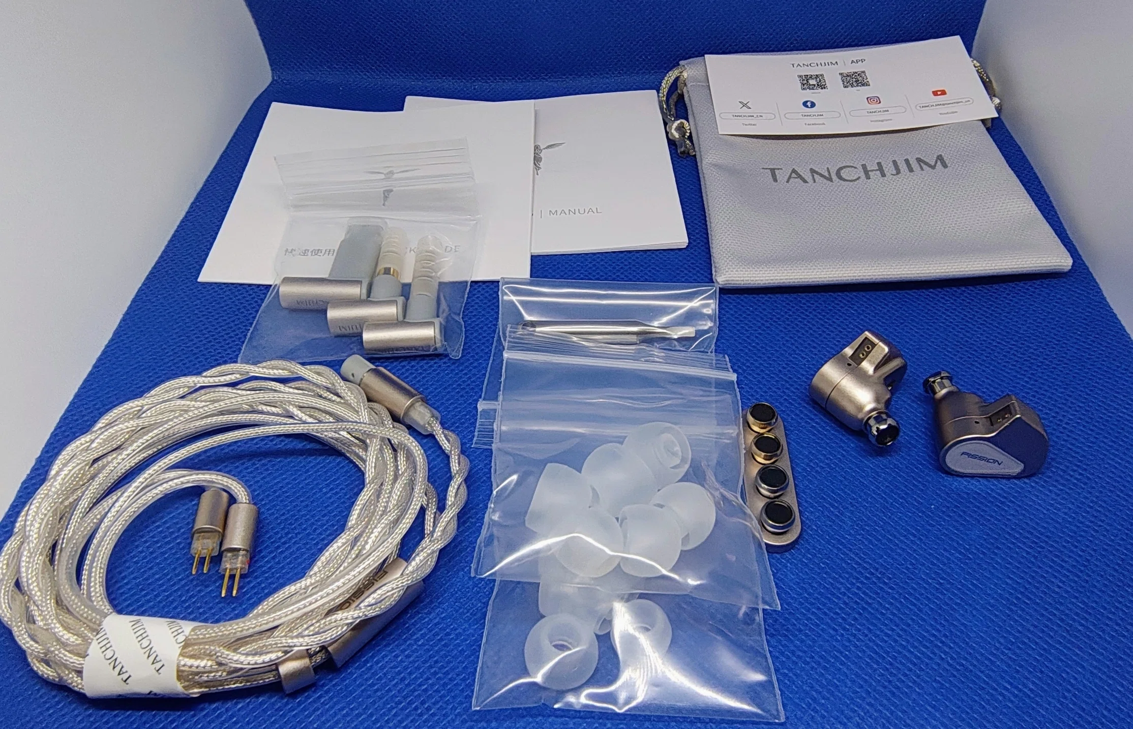 落ち着いたデザインと音質】TANCHJIM FISSION イヤホンレビュー #PR