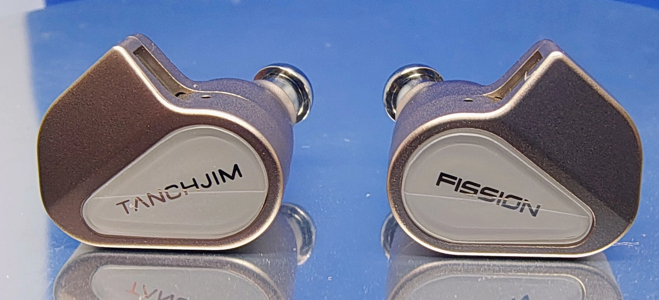 落ち着いたデザインと音質】TANCHIJIM FISSION イヤホンレビュー #PR
