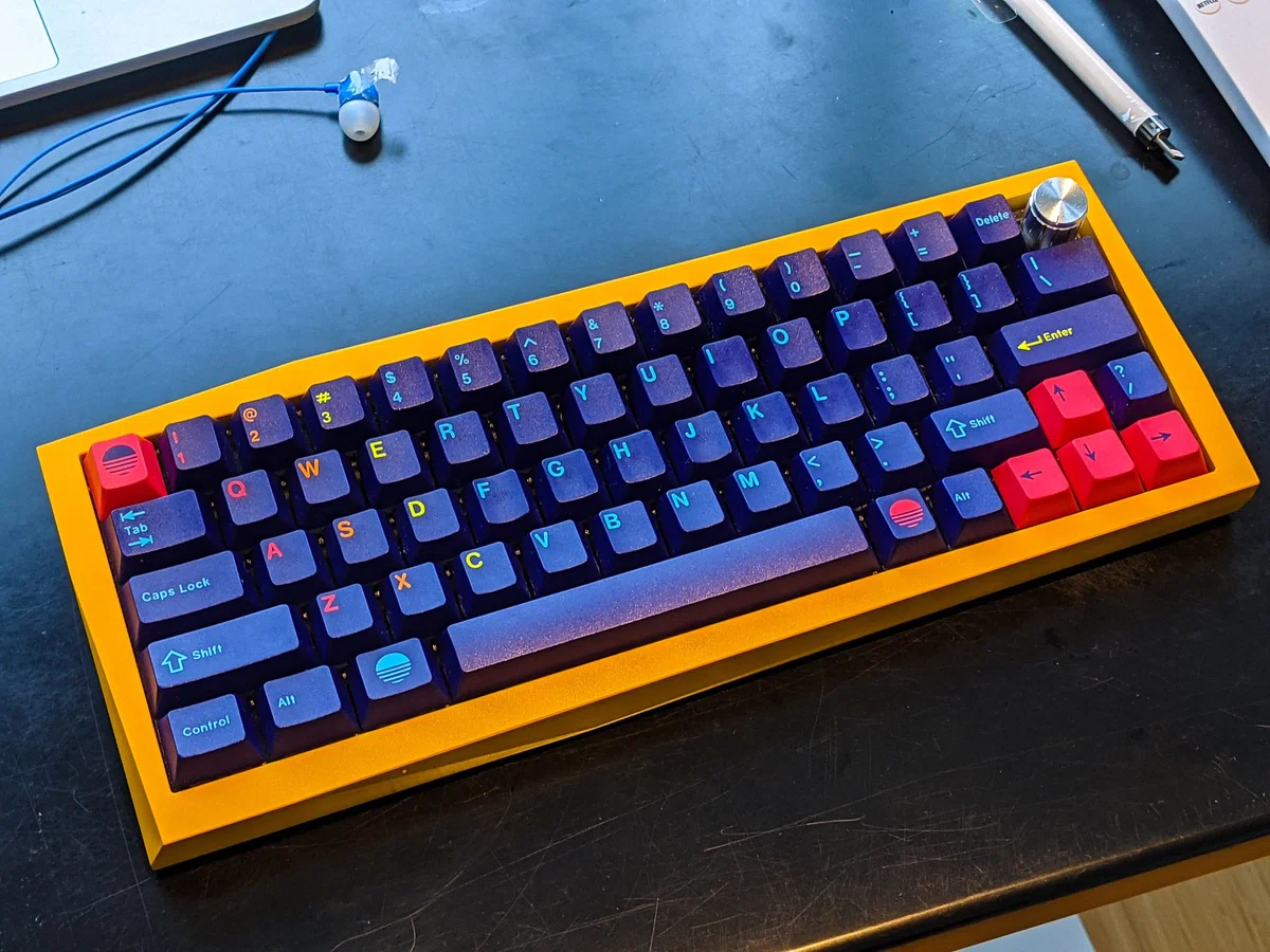 Alps SKCM Orange （前期）78個 2pin 自作キーボード 2025年の終わりに、1980年代のキーボードを買うまでの自作キーボード沼