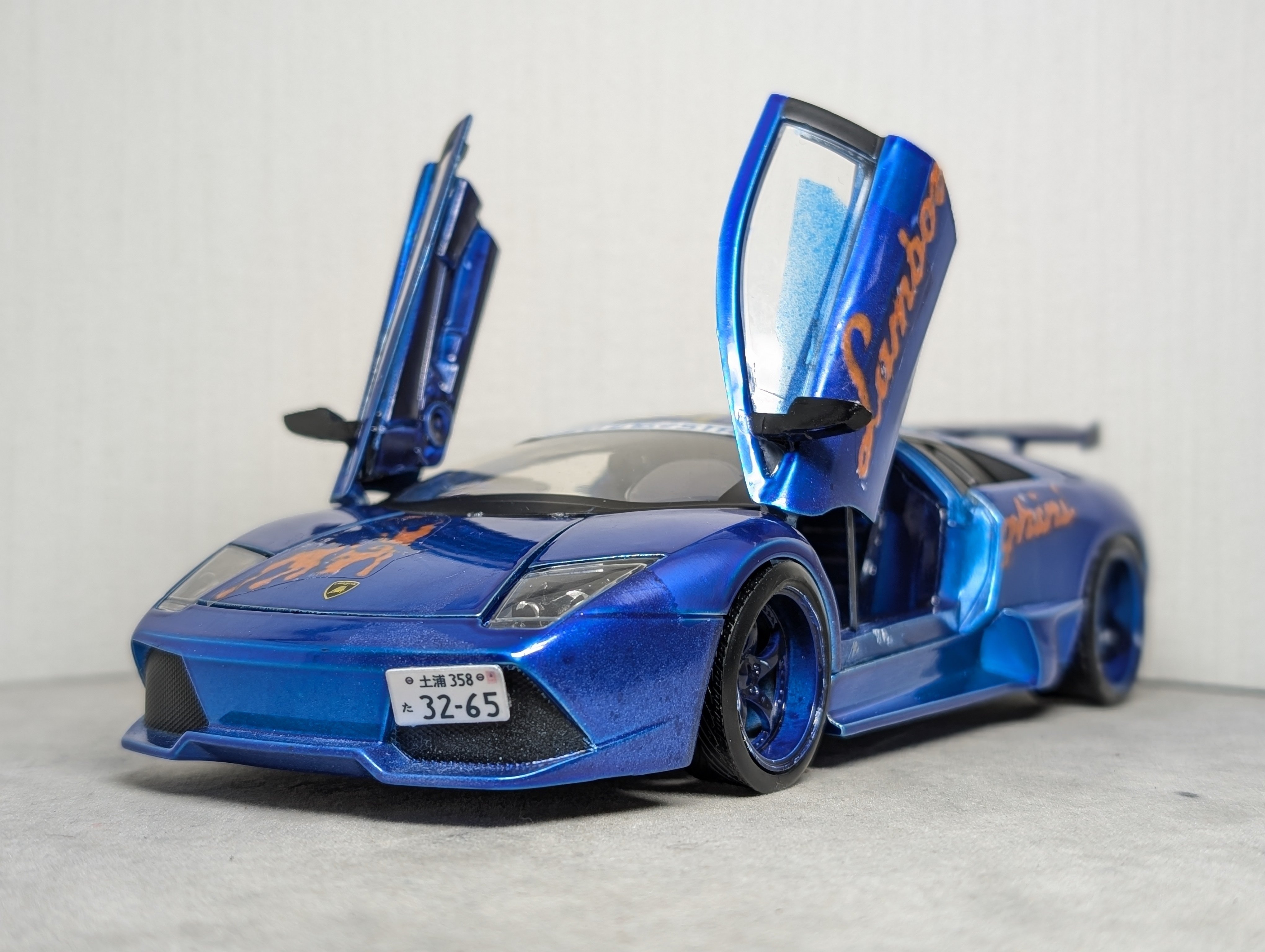 ホットウィール 1/18 ランボルギーニ ムルシエラゴ(カスタム仕様) ホットウィール 1/18 ランボルギーニ ムルシエラゴ(カスタム仕様)