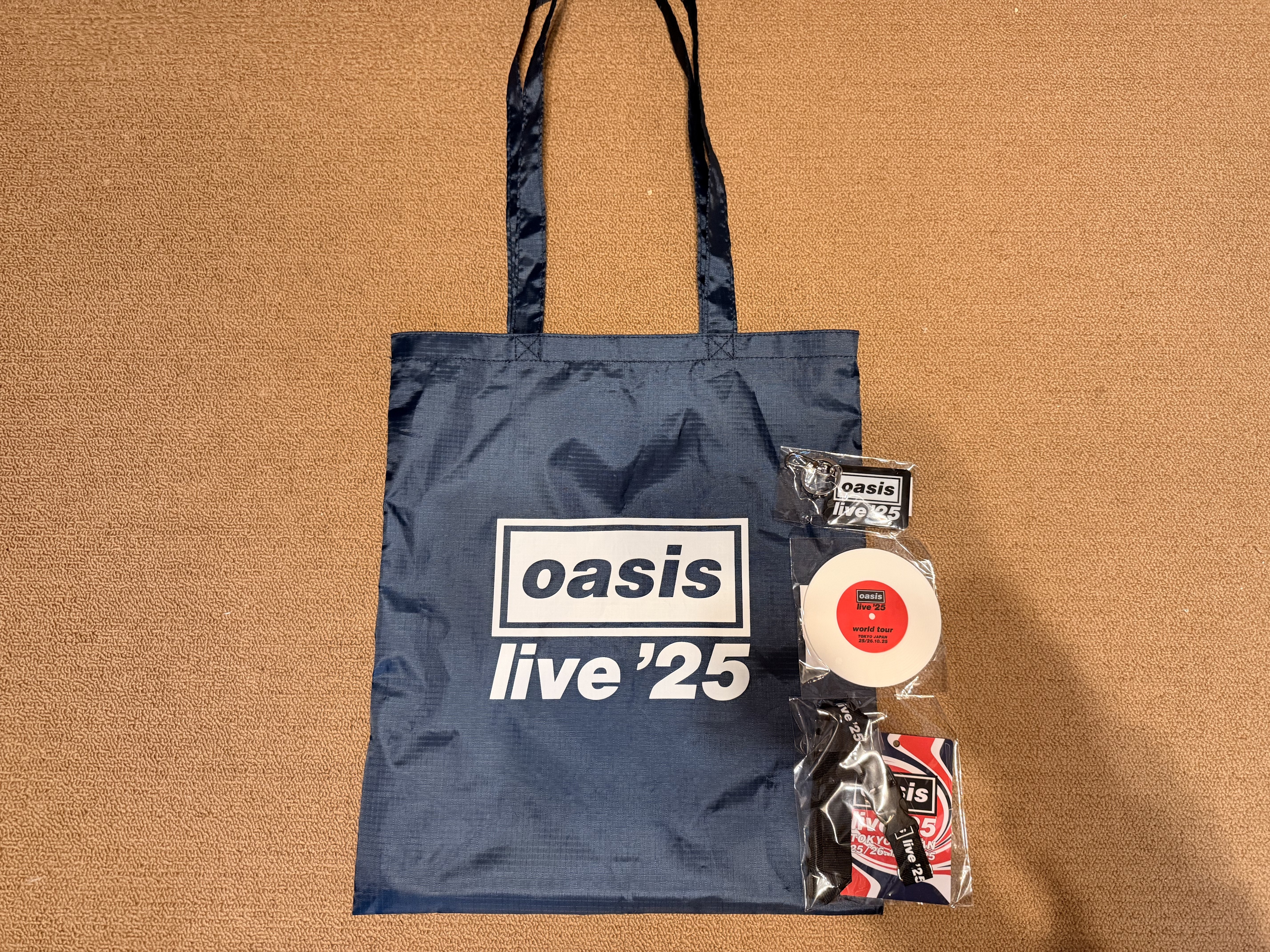 改めてOasis】今年入手したOasisグッズまとめ｜ニシメグミ｜MEGUMI NISHI