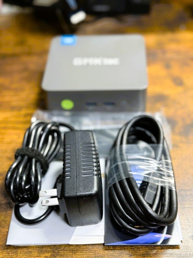 コンパクトサイズながら動作快適なミニPC「GMKtec ミニPC 第12世代