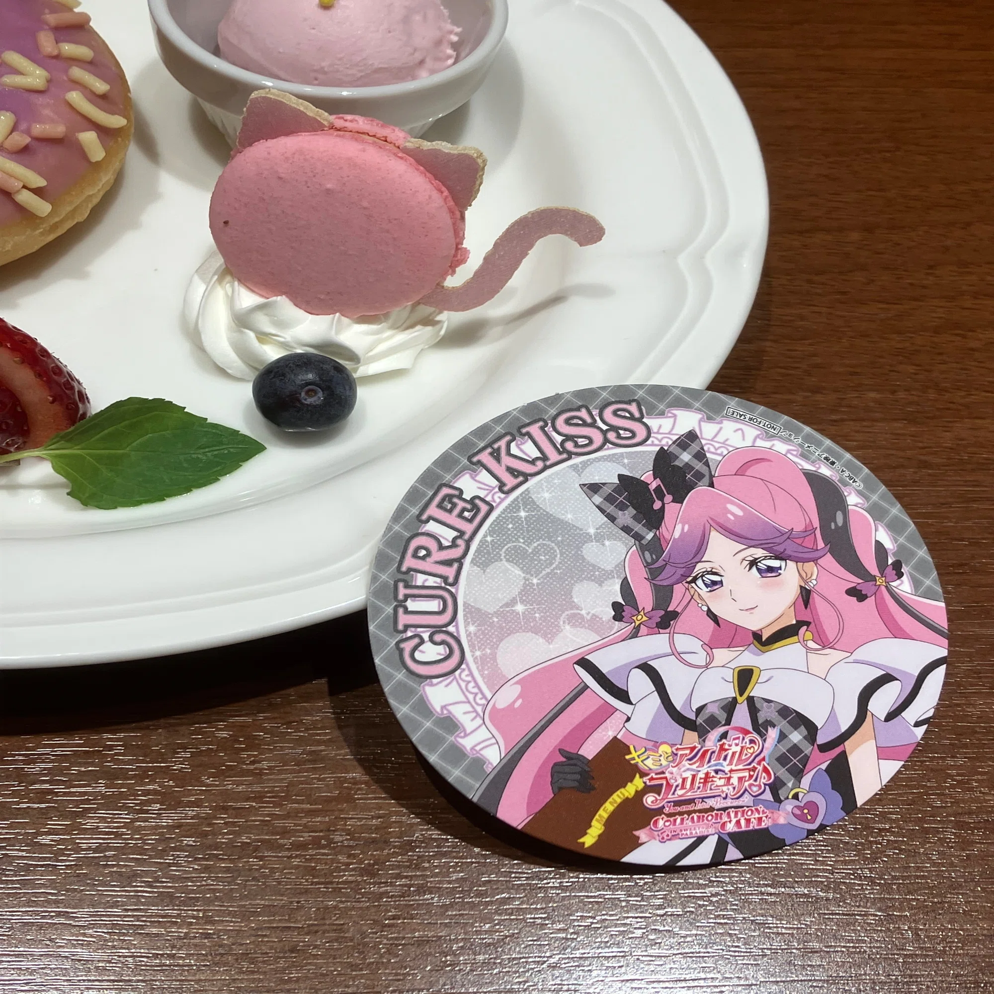先輩キュア満載】スイパラコラボカフェとキミプリ展で新宿を満喫♪｜月宮灯