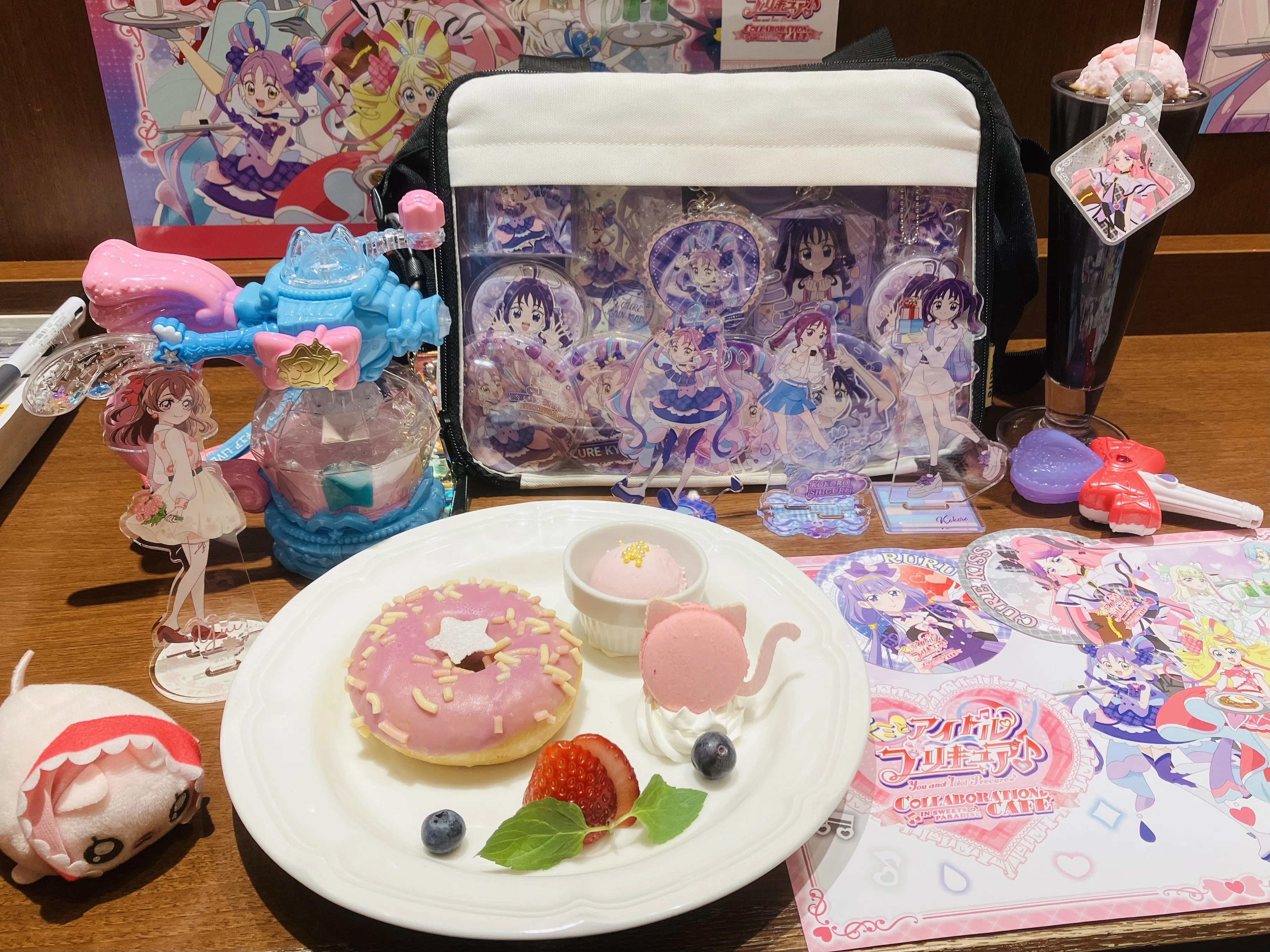 先輩キュア満載】スイパラコラボカフェとキミプリ展で新宿を満喫♪｜月宮灯