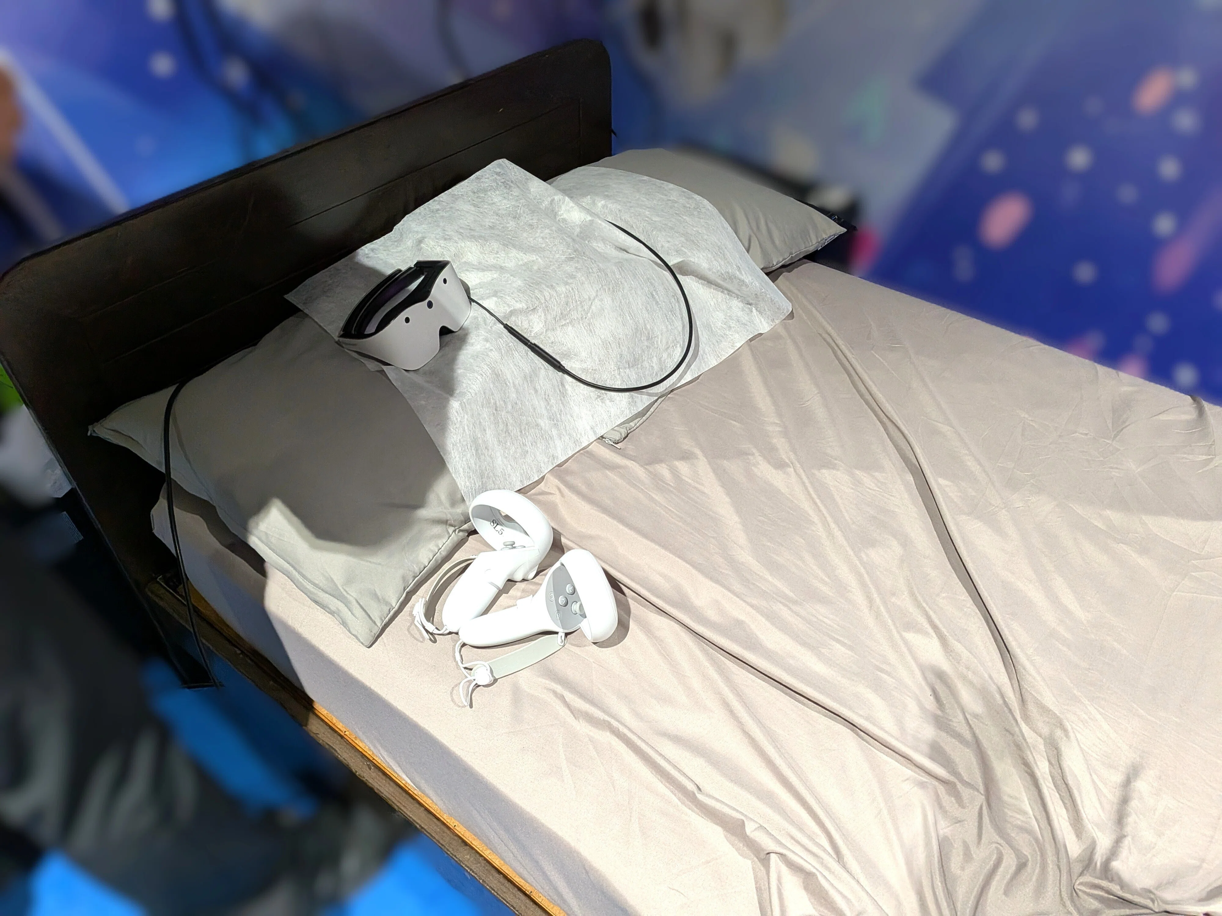 VketReal】シャープのVRグラス「Xrostella VR1」を体験した感想｜こと