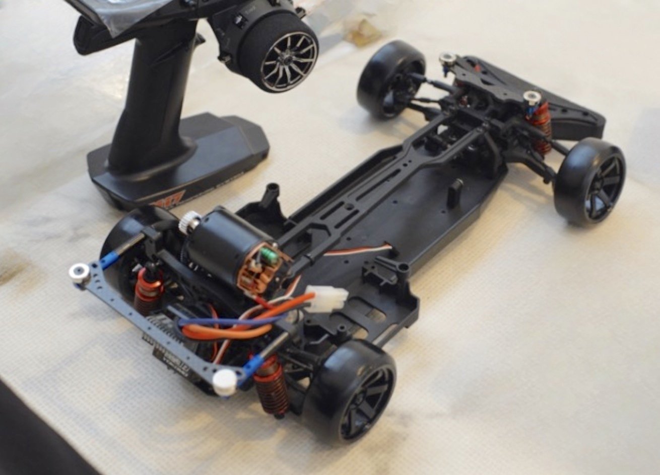 ご依頼品] Yokomo RD2.0 にジャイロ・Samwa M17・カーボンバンパー