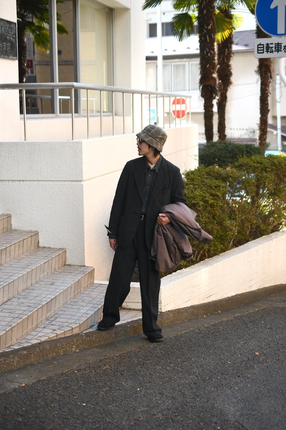 早い者勝ち ナイスネス T.ROLAND 程よく、背筋を伸ばす気持ちで｜takuro yamashita