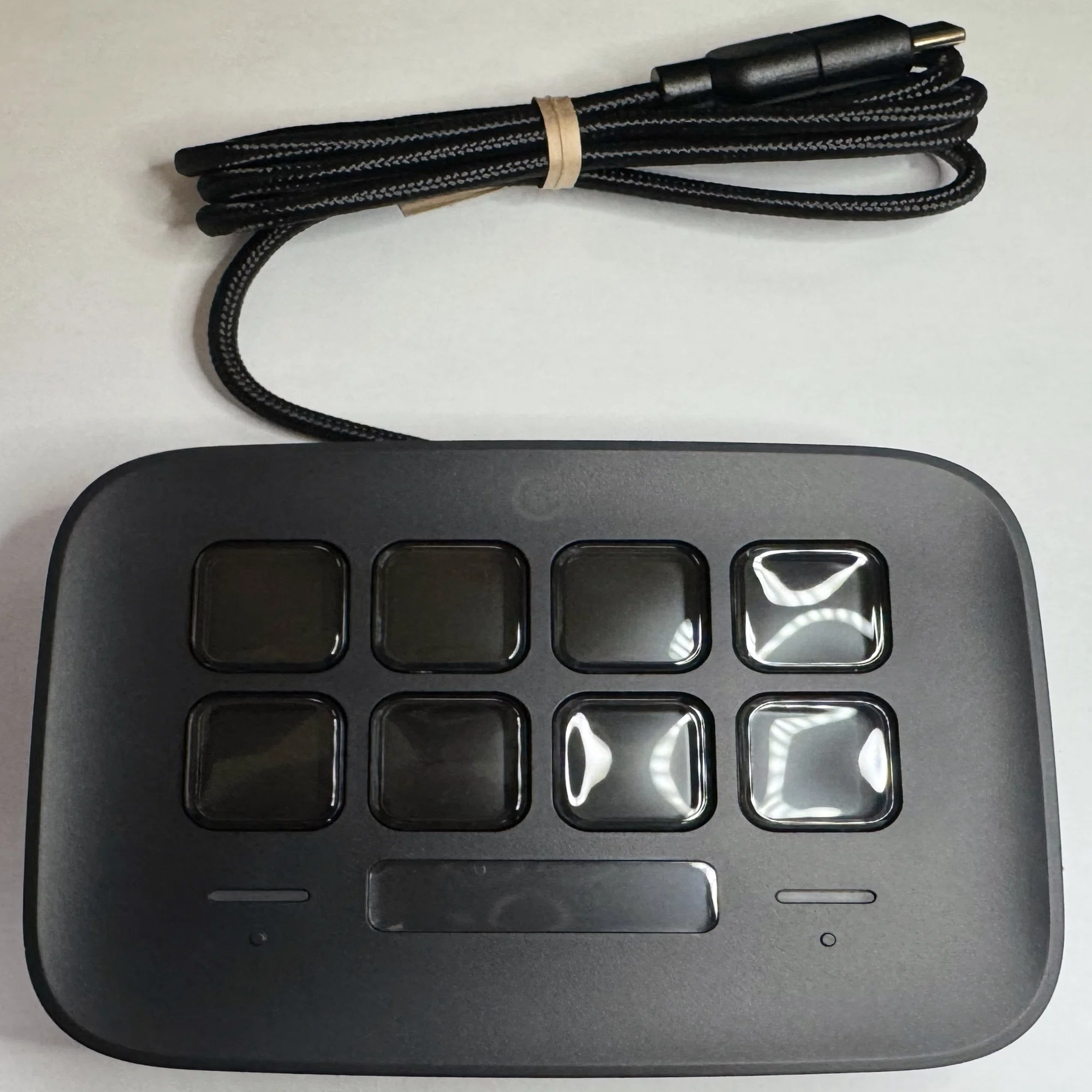 elgato Stream Deck Neo：配信者以外にも刺さる「作業ルーティン特化 