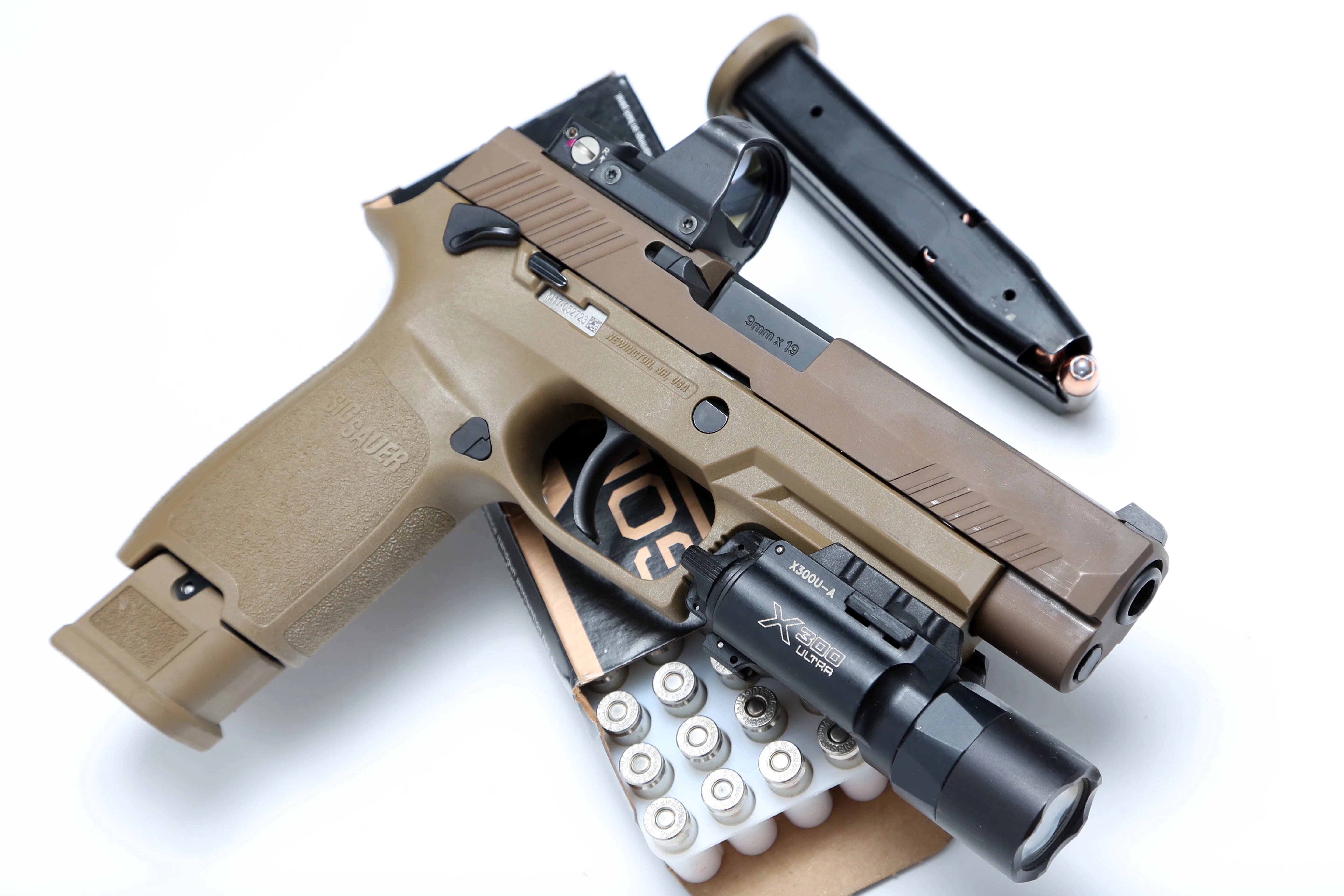 米軍がM17として選んだ拳銃。LAPDも採用したFCUモジュラー構造のSIG