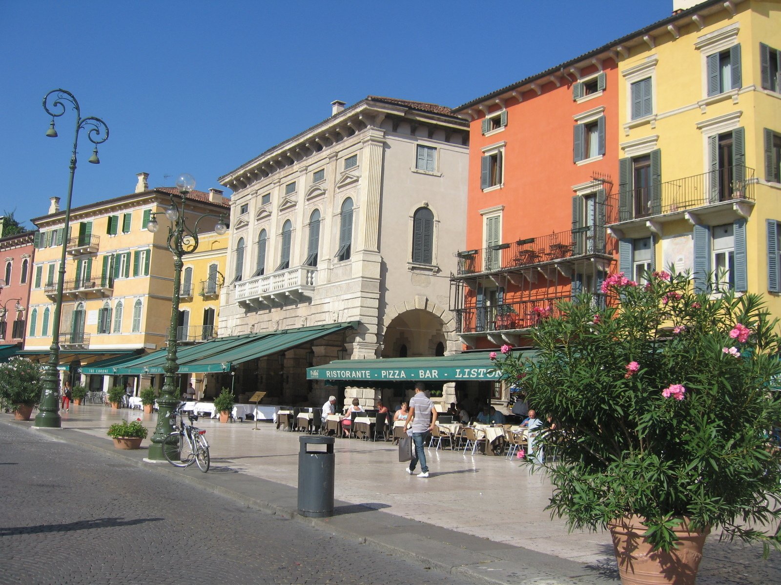 イタリアの旅】写真集⑤～『ロミオとジュリエット』の舞台「ベローナ