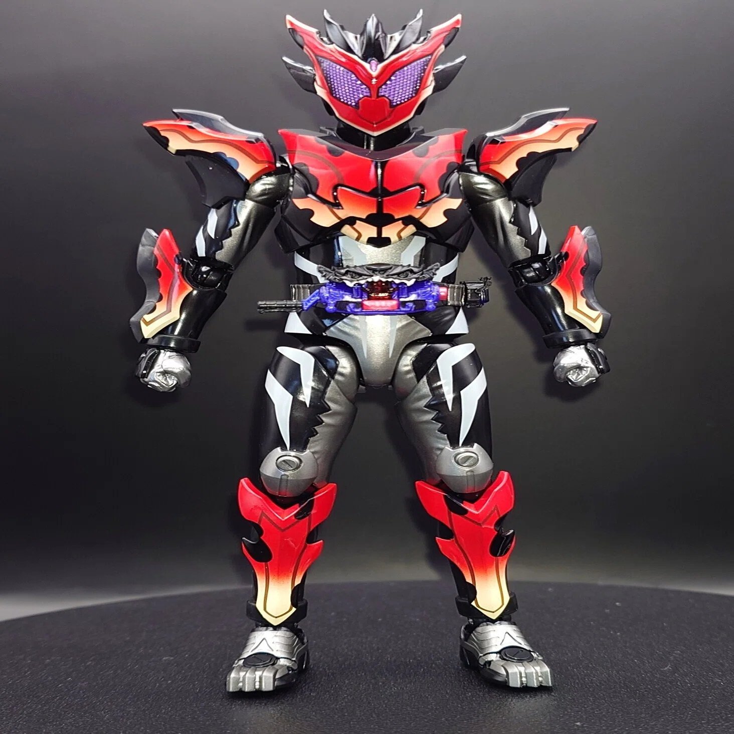 仮面ライダーガヴ】仮面ライダービターガヴ スパーキングミフォームを 