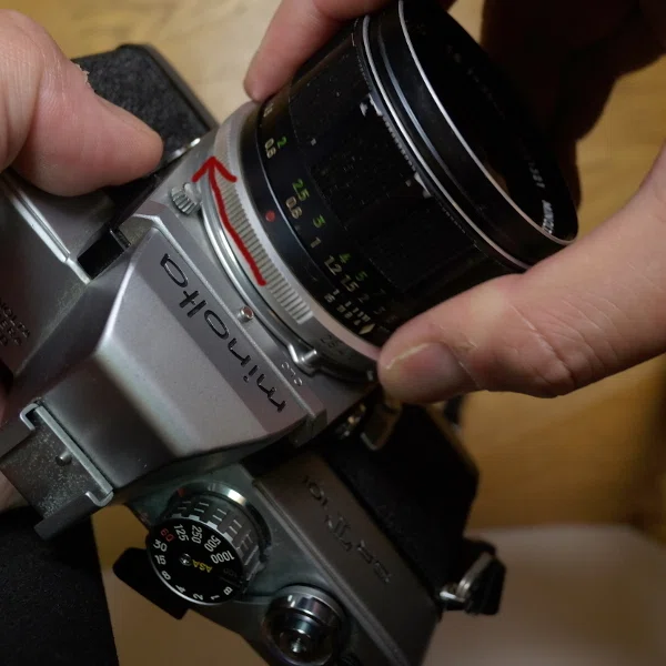 ミノルタ SRT-101 使い方ガイド フィルムの装填から露出計まで｜岡田