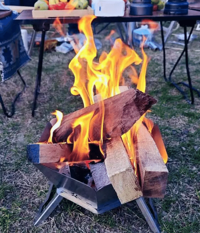 2025年ベストバイ候補】厚さ3cmに畳める「焚き火台」が革命的すぎた