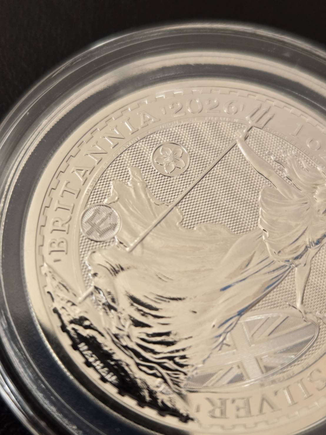 ブリタニア銀貨」買いました｜数量限定の誘惑に負けて｜maro