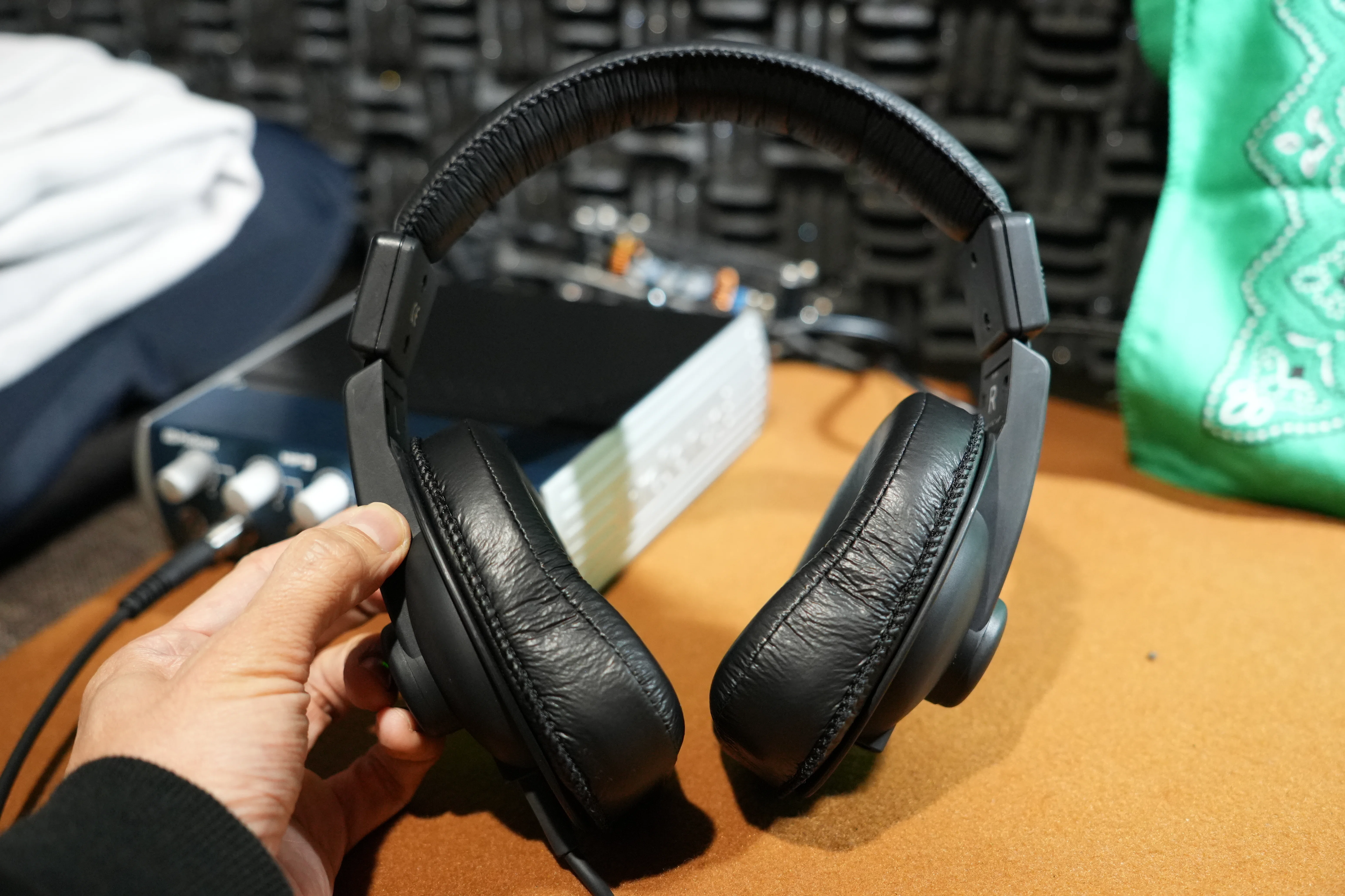 SW-HP10s」は、収録中のモニターヘッドフォンとして激推しな件｜橋爪 徹