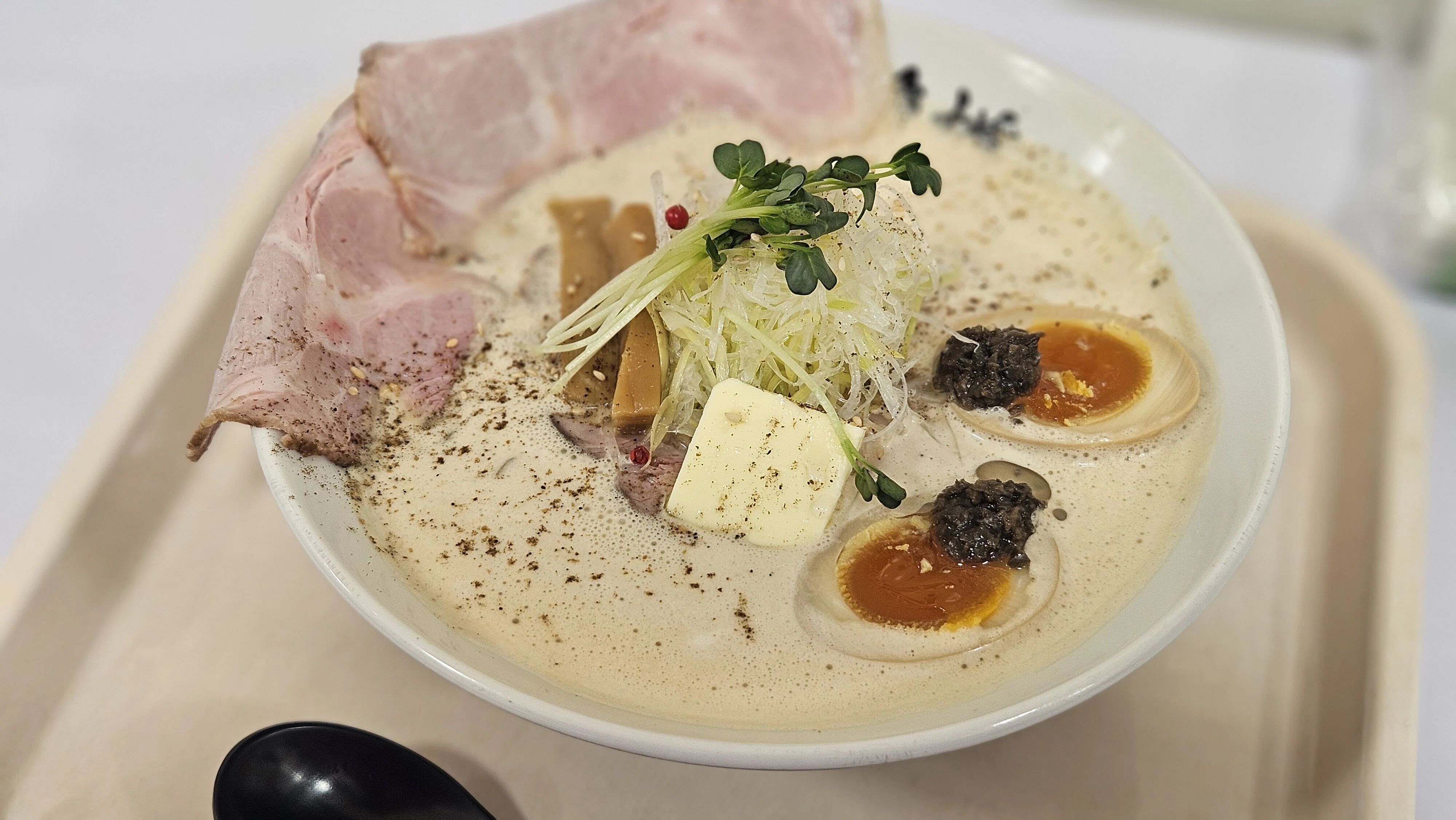 おじさん、物産展で全国ラーメン旅㉑｜札幌 麺 鍾馗｜今日の服と、今日
